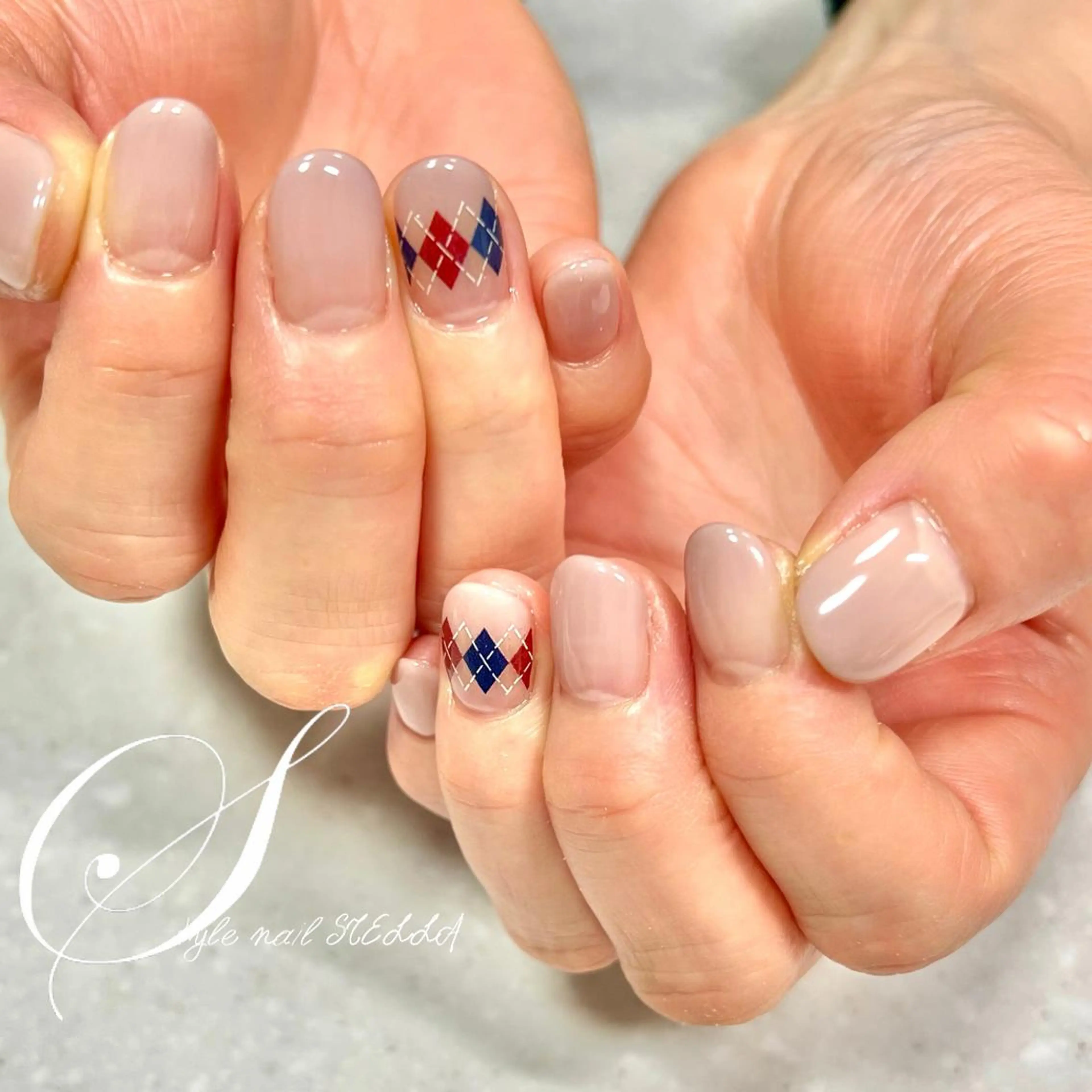 ネイル グラデーション シンプルネイル 冬ネイル ステラ marikominoのネイルデザイン