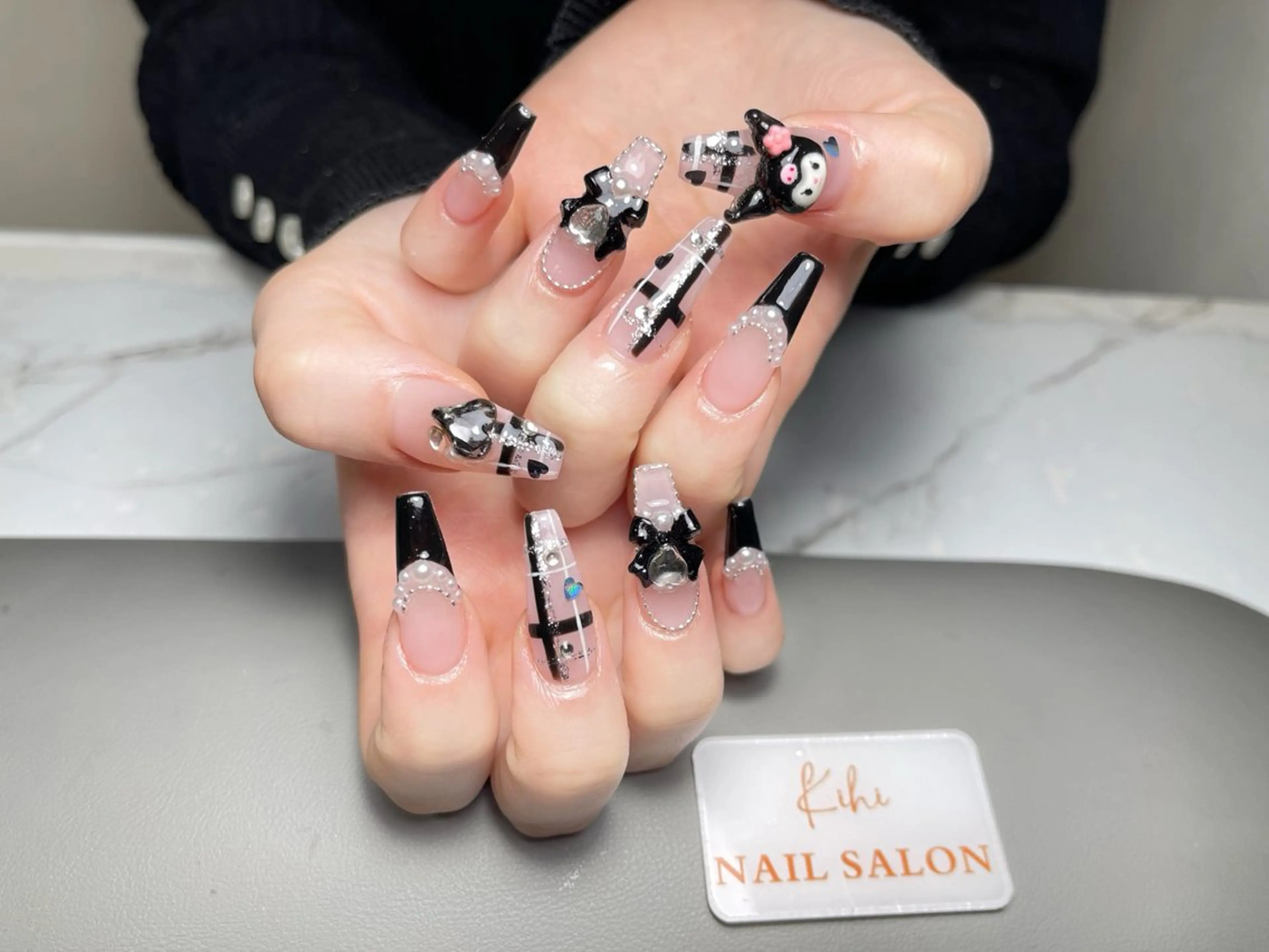 ネイル アートネイル フレンチネイル ジェルネイル グラデーション 韓国ネイル ハンドネイル 💕鈴木ユリ パラジェル/オフ無料のネイルデザイン