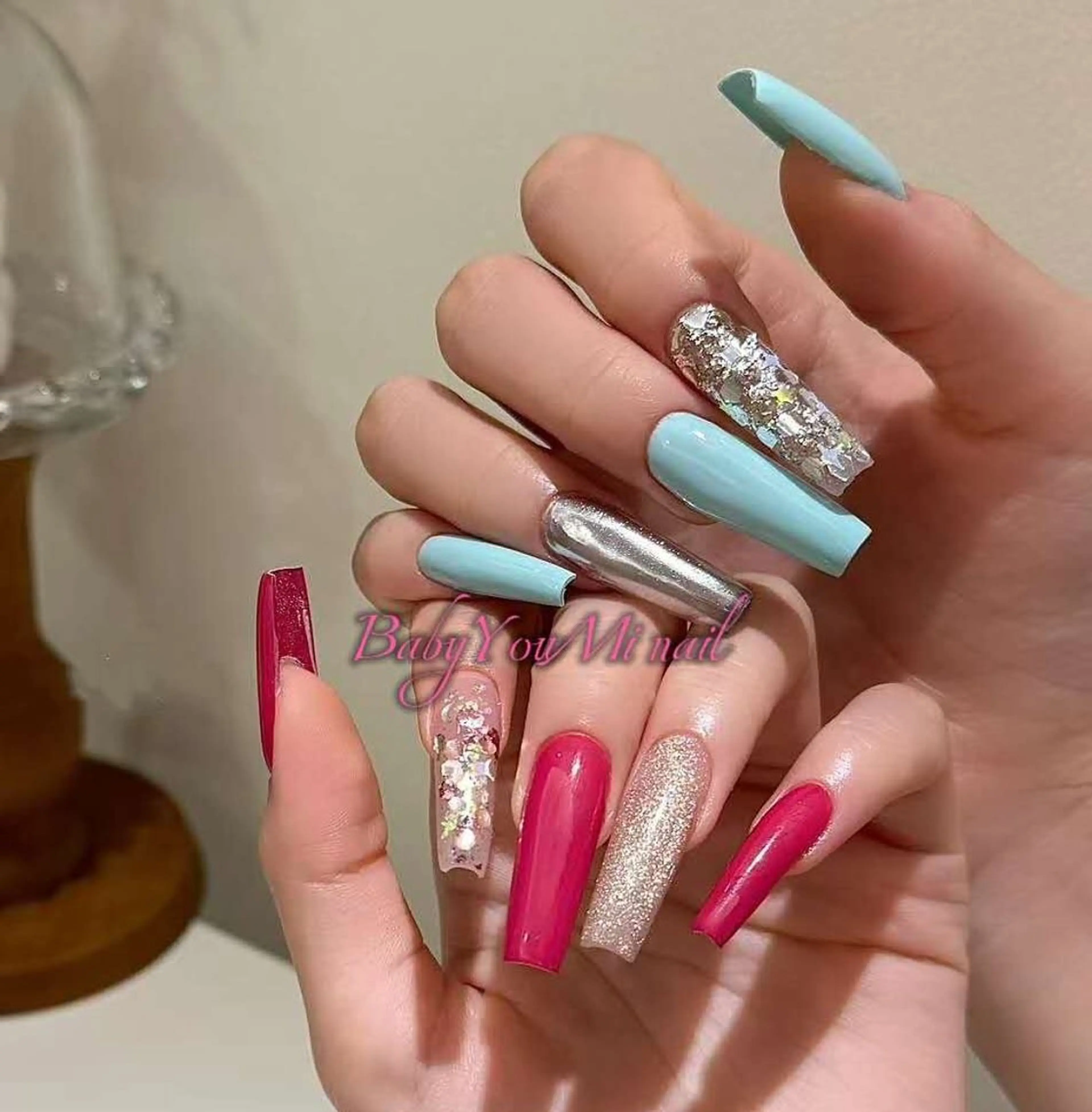 ネイル オーロラネイル フラワーネイル フットネイル フレンチネイル ジェルネイル ハンドネイル Oomiya 服部のネイルデザイン