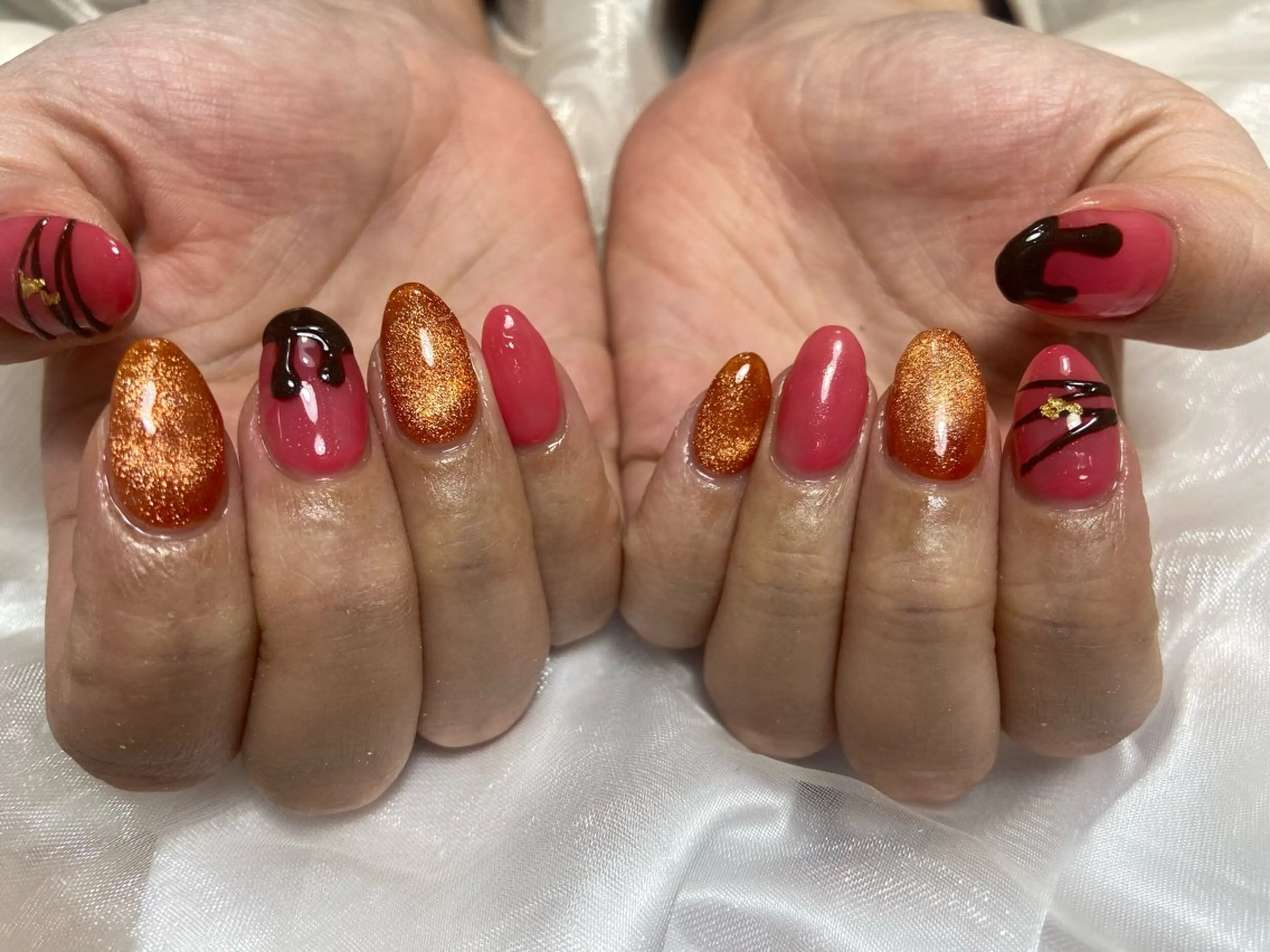 ネイル ジェルネイル パラジェル バレンタイン ハンドネイル mako 🌷のネイルデザイン