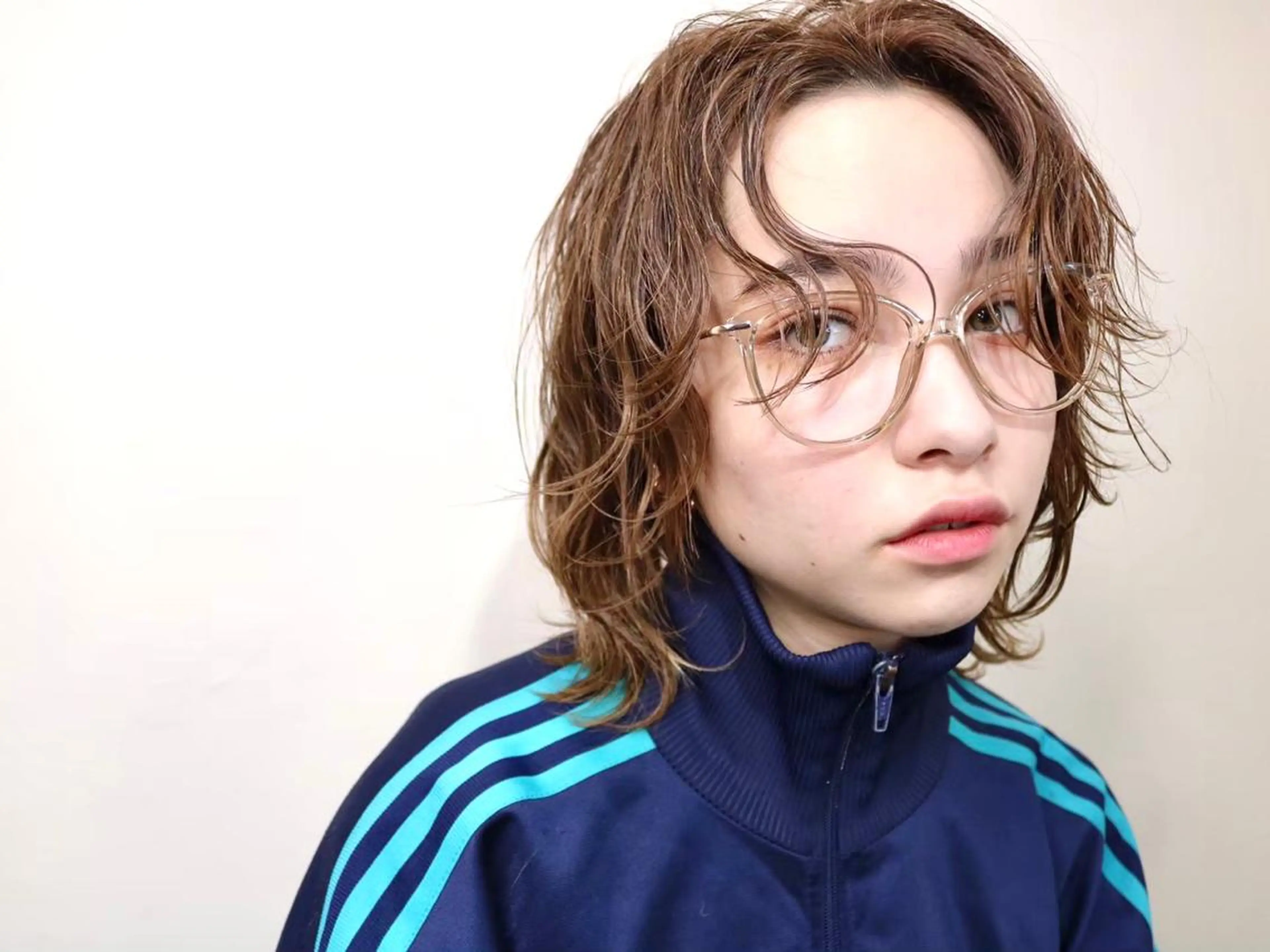 【新規限定】小顔カット+ツヤカラーの写真