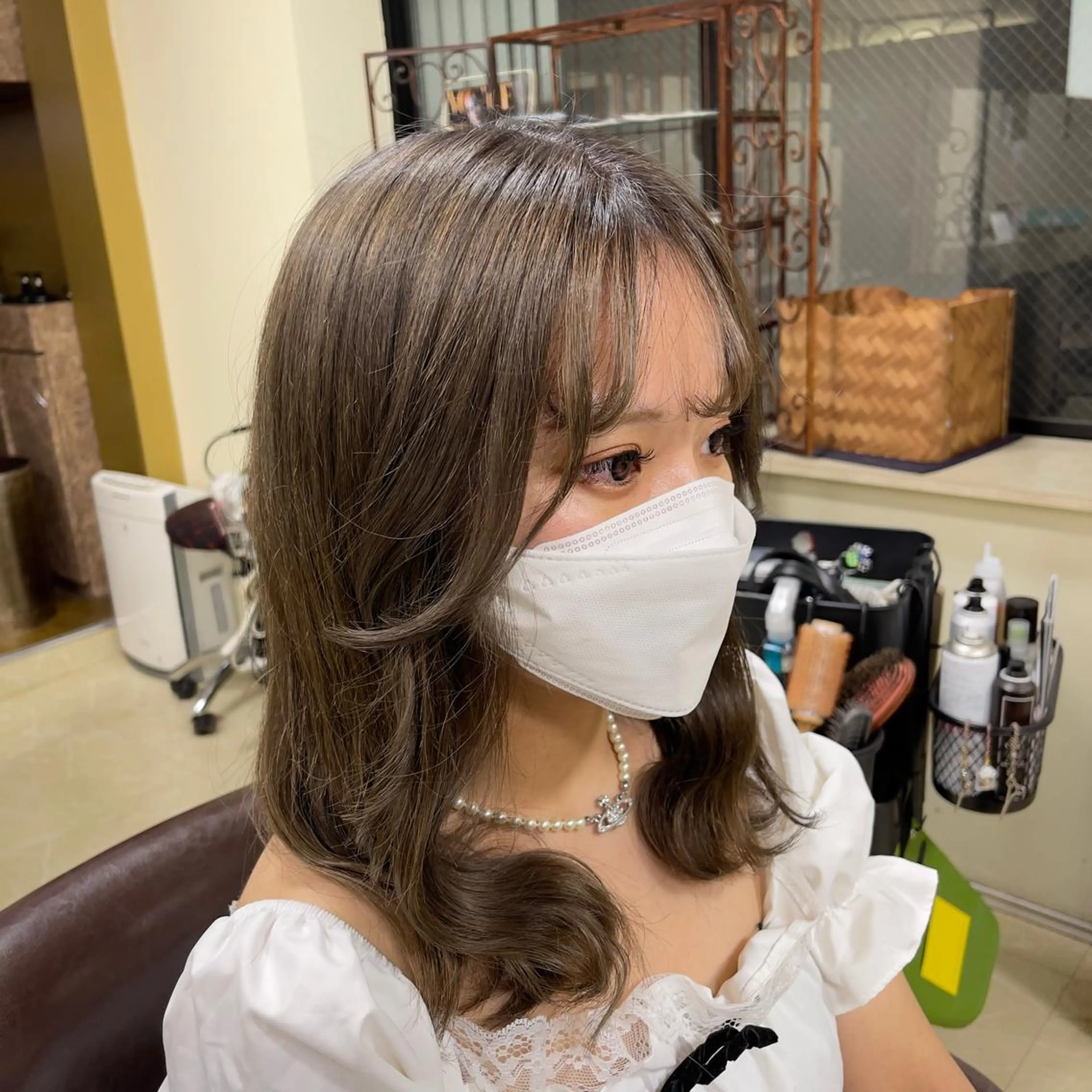 ミディアム カラー CARE SHINSAIBASHI所属・縮毛・酸性ストレート 特化のヘアスタイル