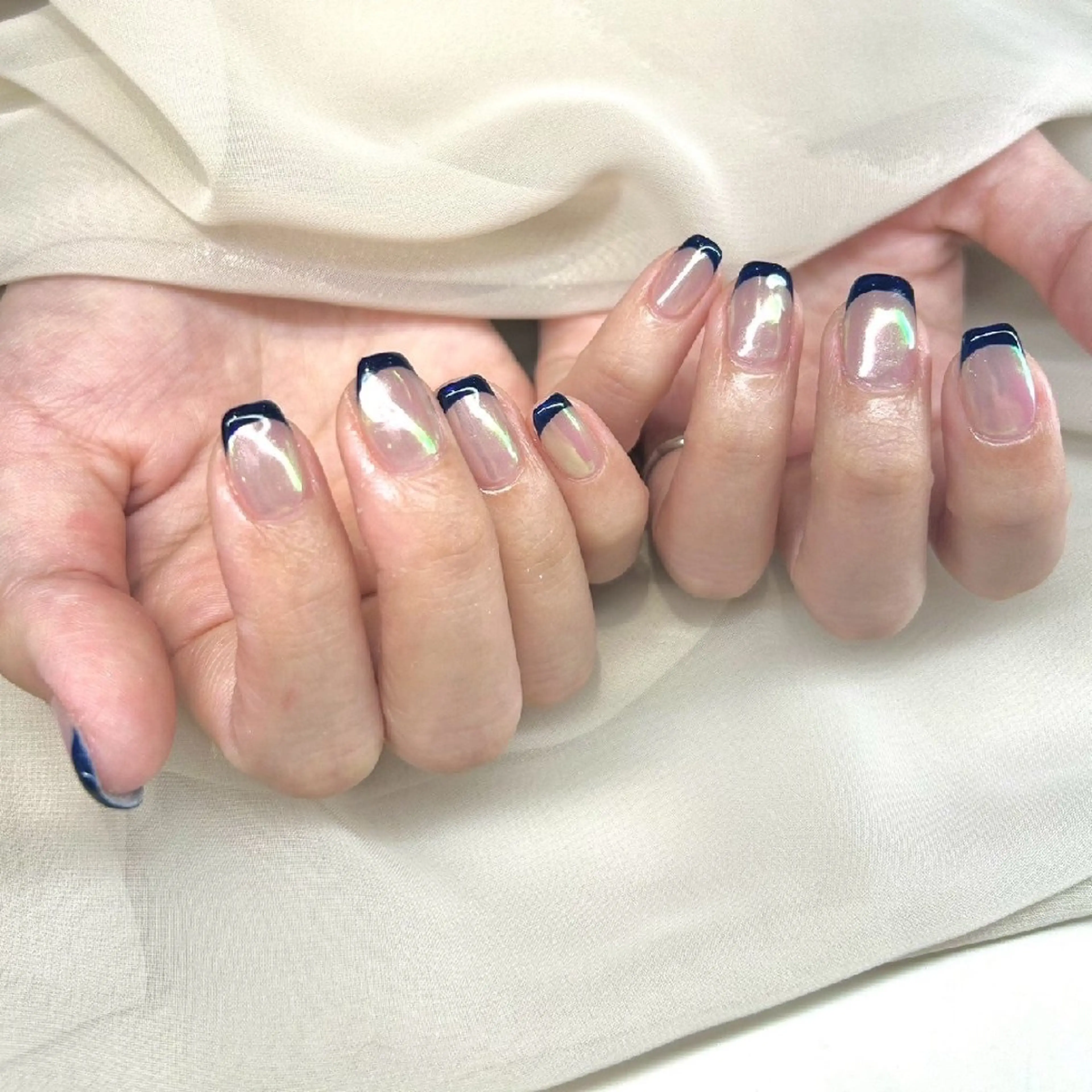 ネイル クリアネイル フレンチネイル 氷ネイル・うるうるネイル ネイビー ハンドネイル ai のネイルデザイン