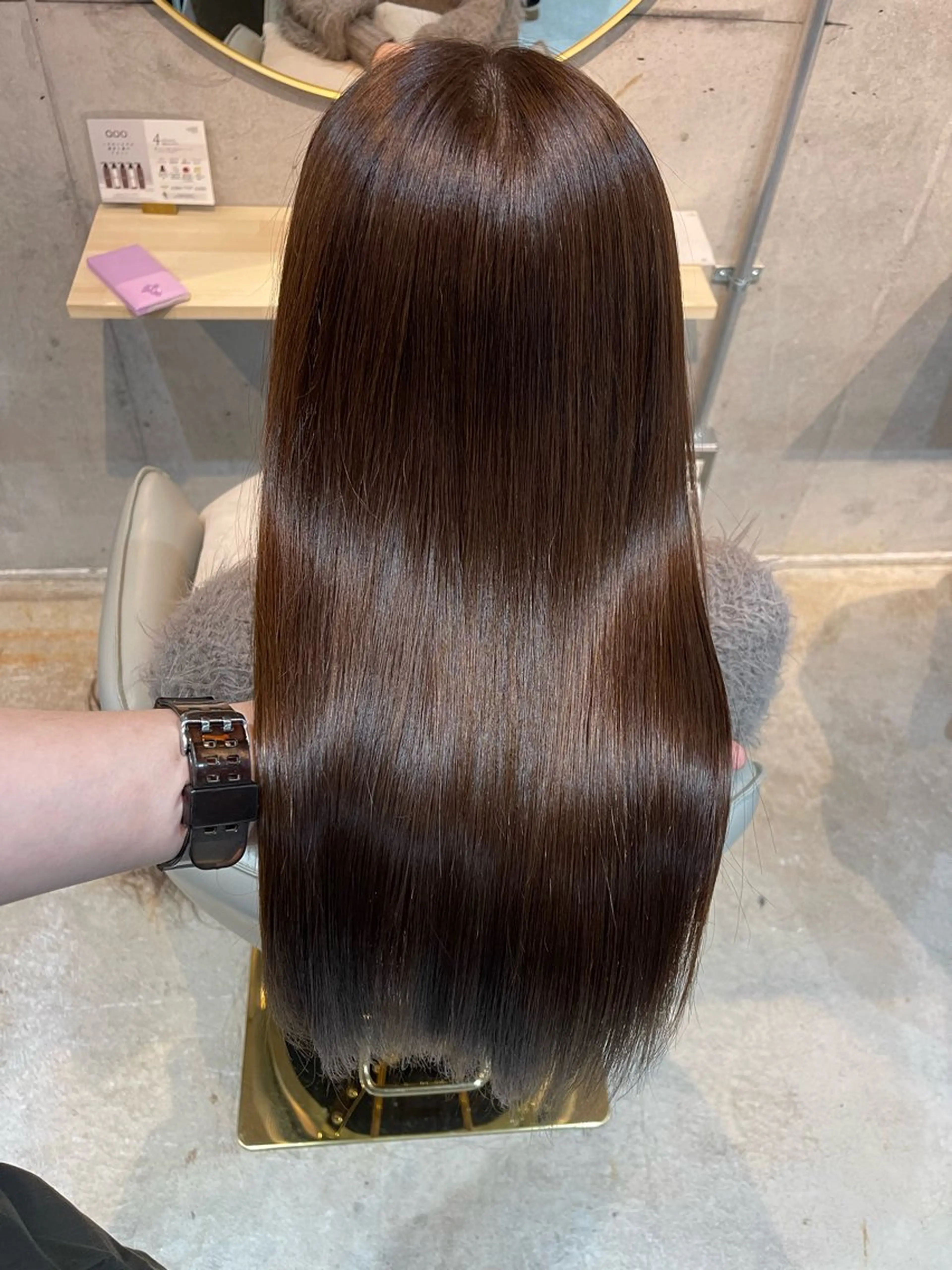 ロング QOO 戸越銀座所属・岩田 梨沙のヘアスタイル