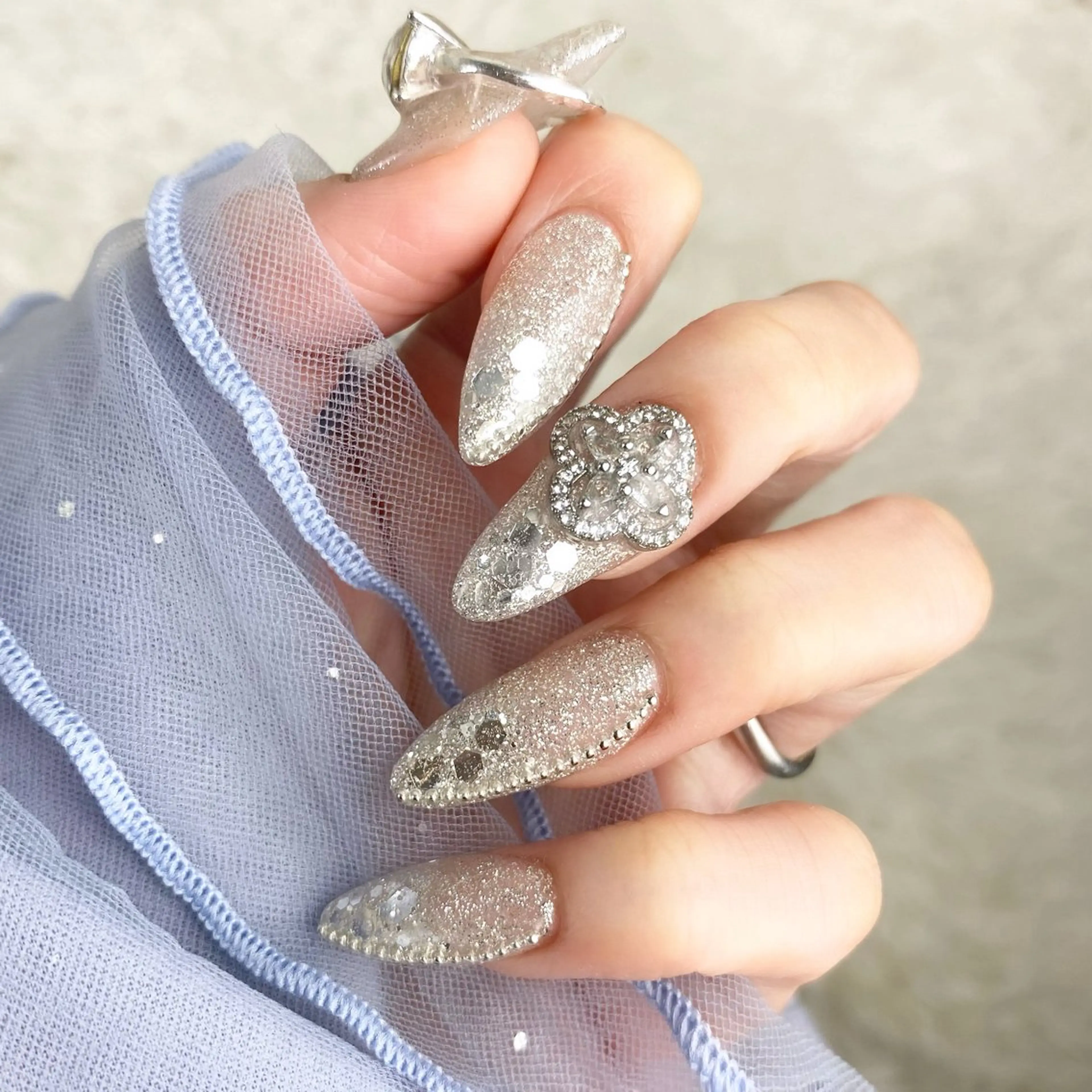 ネイル スカルプネイル nail salon Ecrin所属・前島 稀歩のネイルデザイン