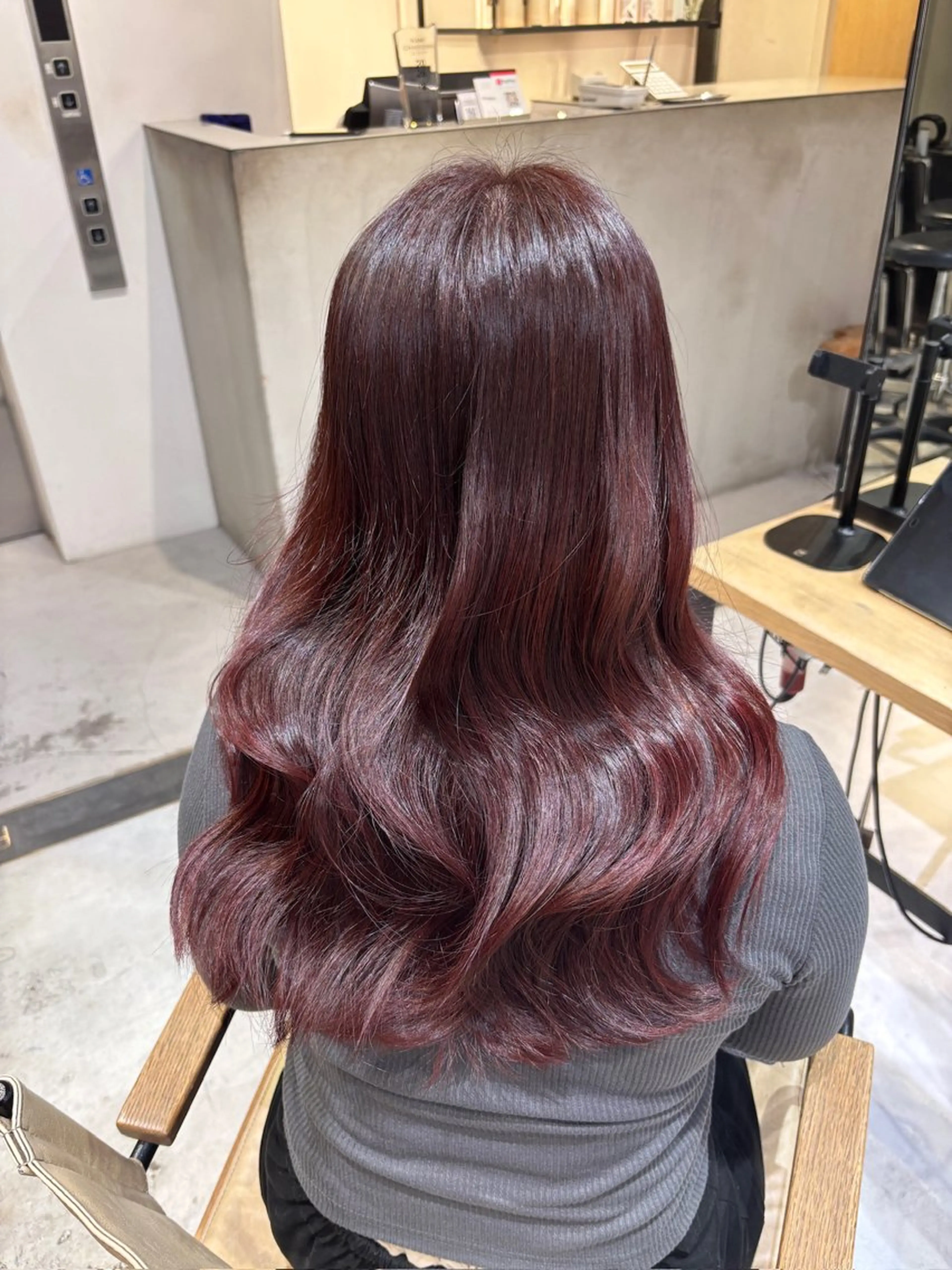 ロング ヘアカラー FILMS Rinoのヘアスタイル