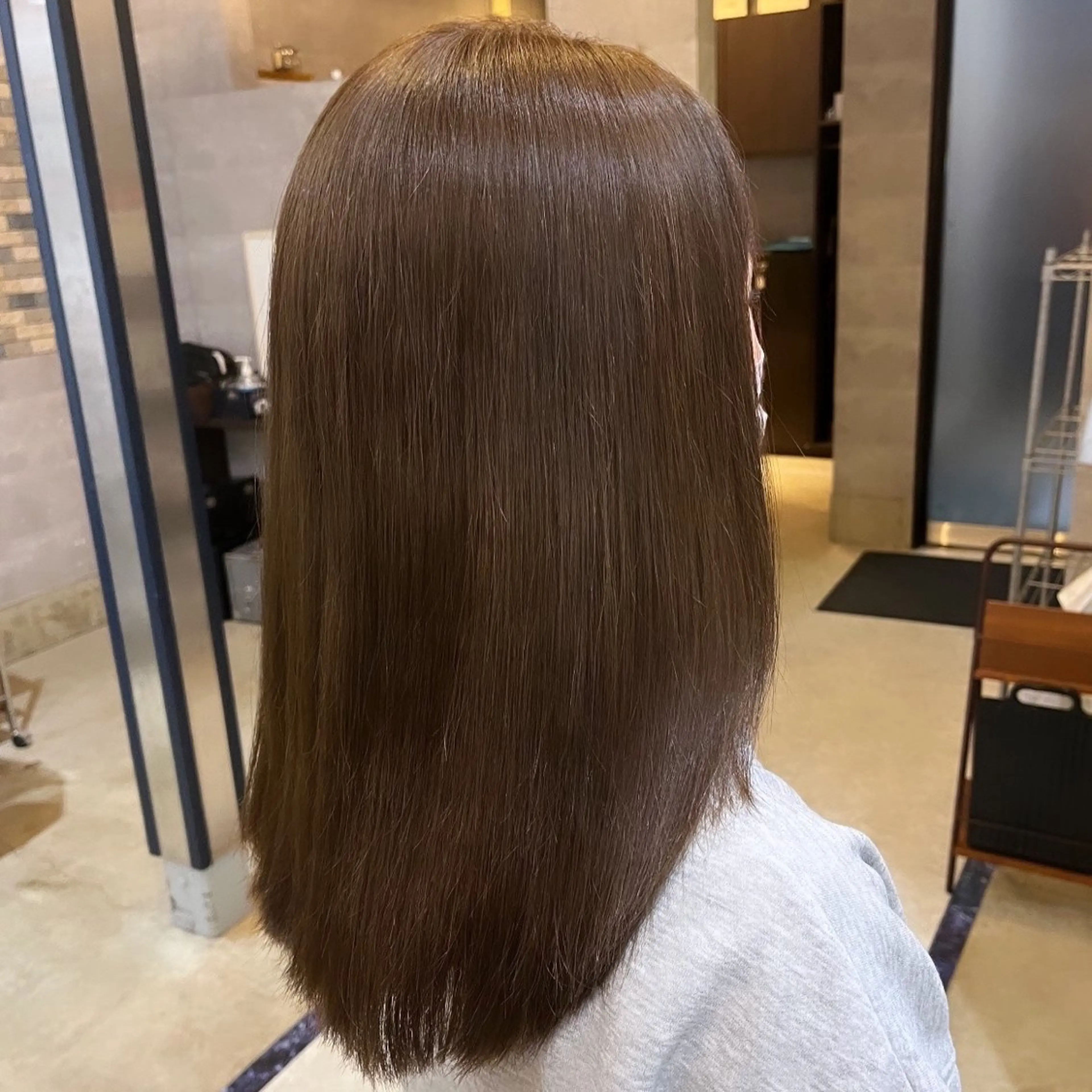 ミディアム カラー イロアイヘアー Renのヘアスタイル