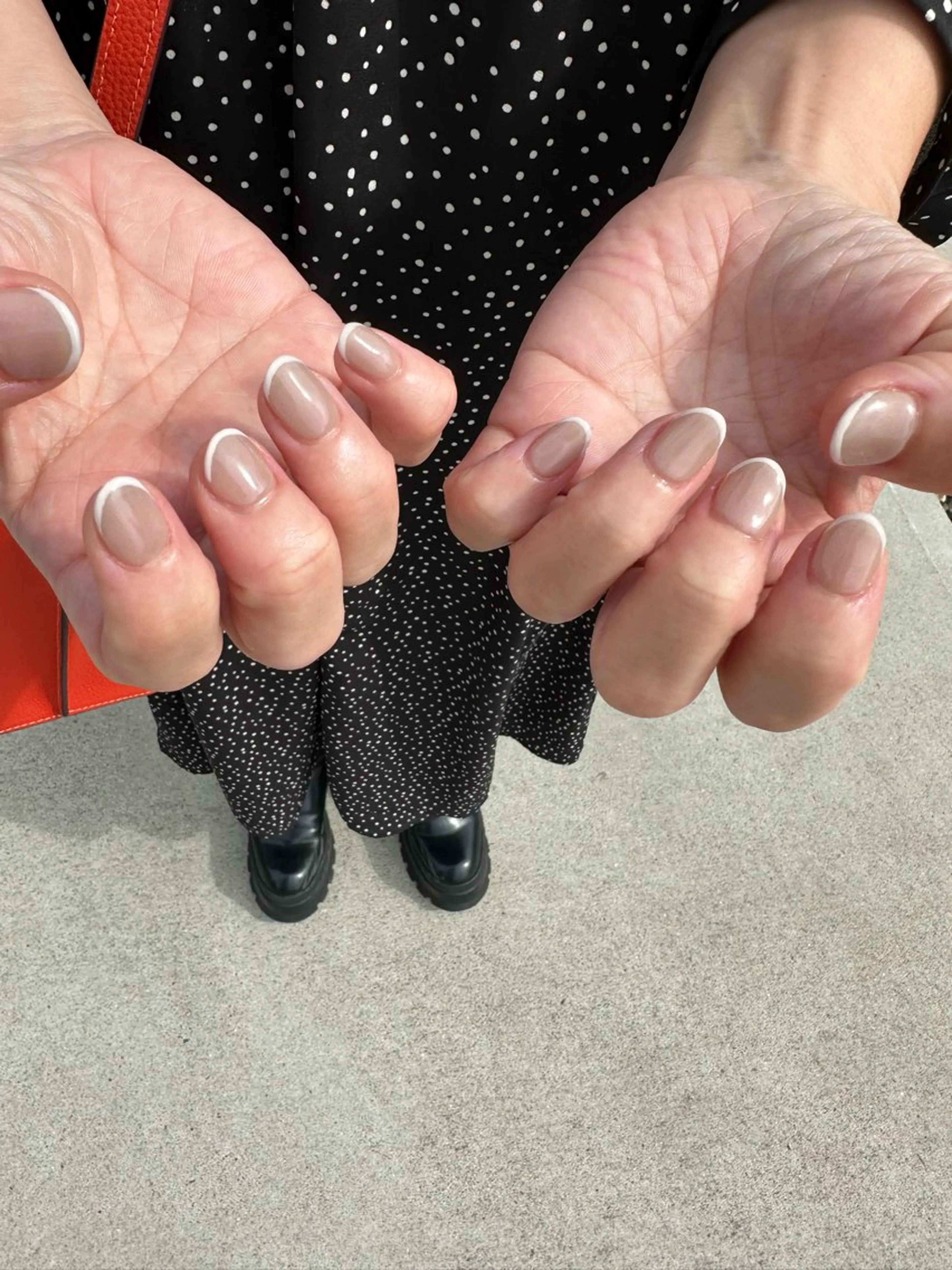 ネイル フットネイル フレンチネイル ニュアンスネイル シンプルネイル nailroom Anmie.のネイルデザイン