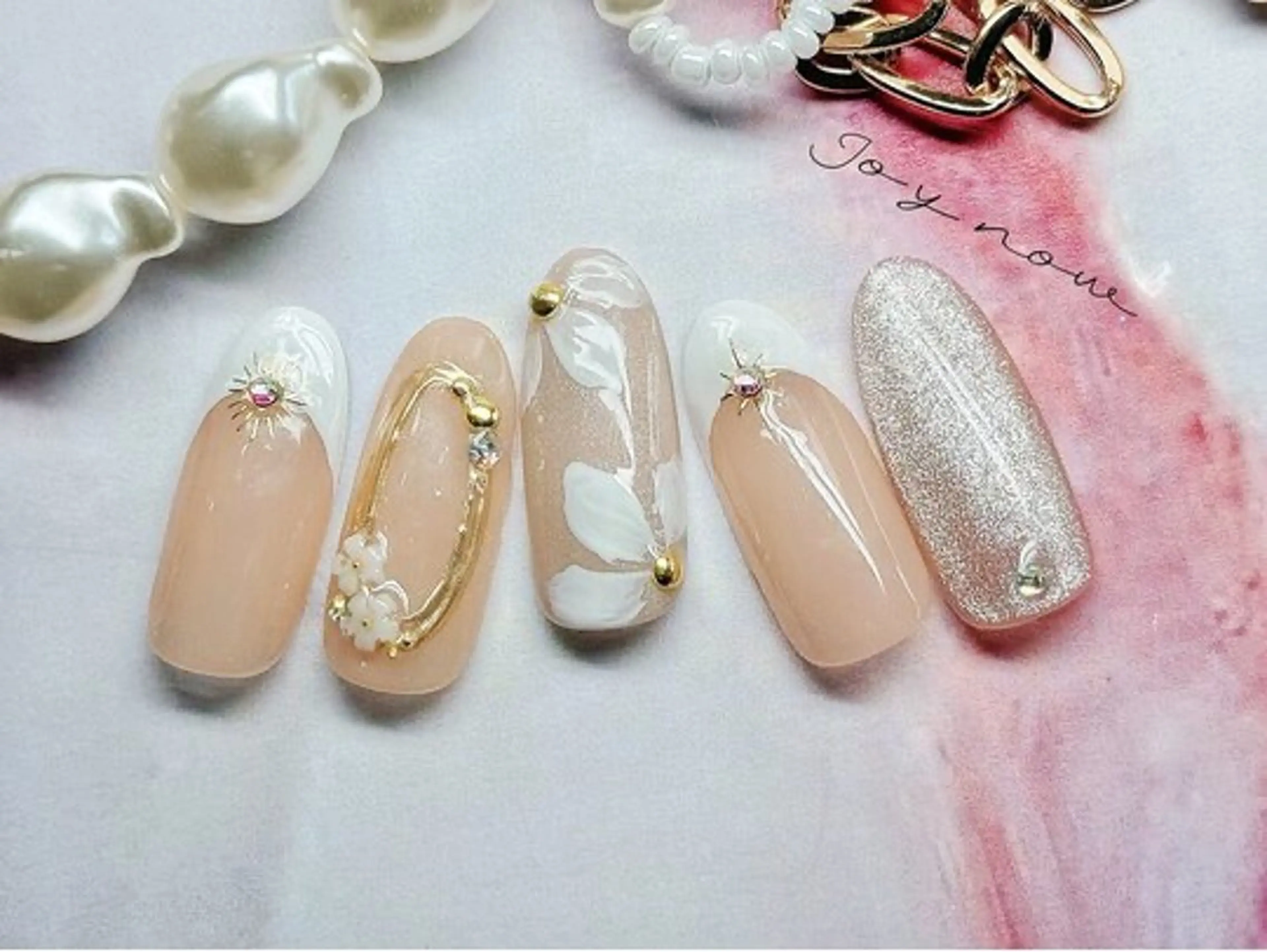 ネイル キューティプティ池袋東口店所属・🍒✨萌 萌✨🍒のネイルデザイン