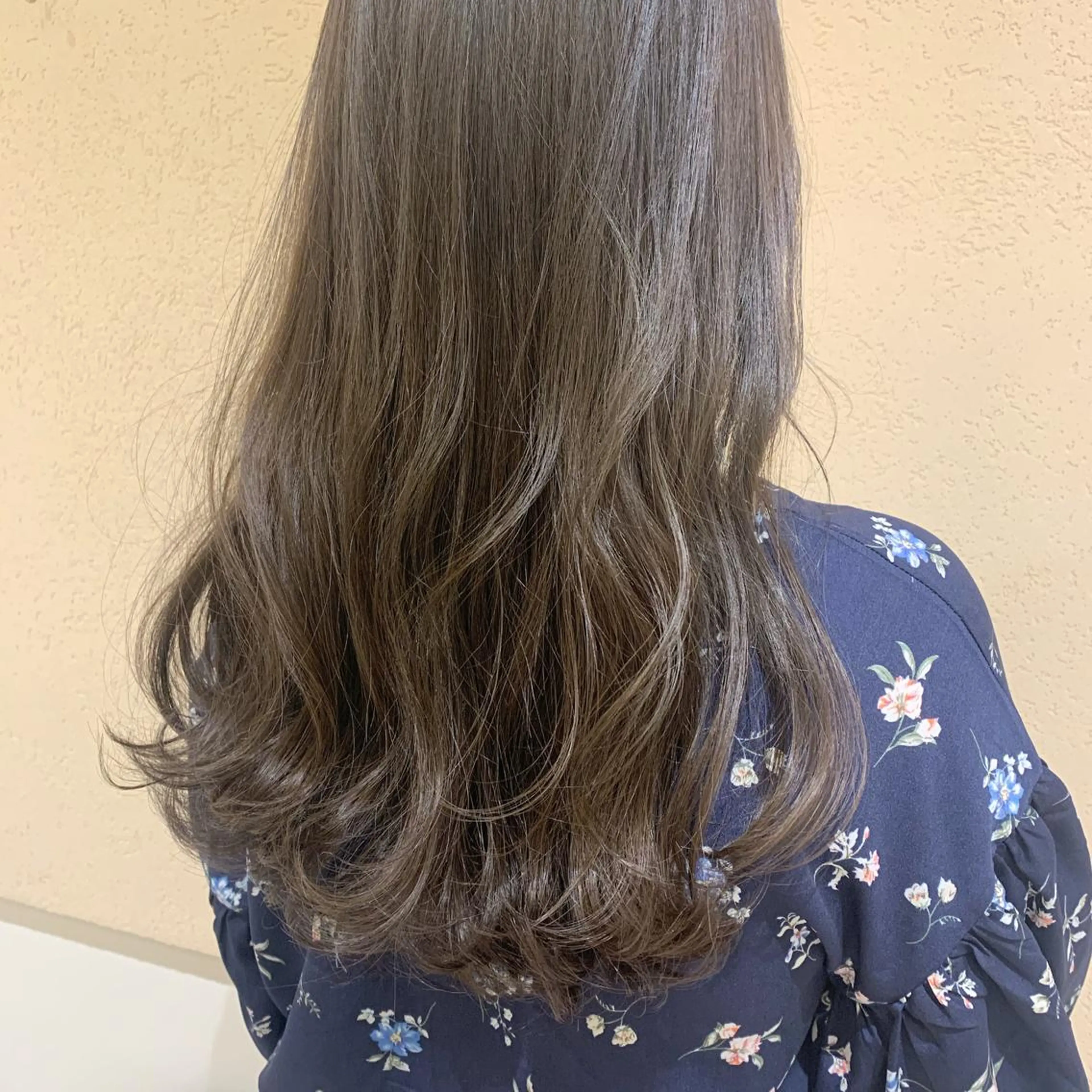 セミロング カラー 透明感カラー グレージュ GO TODAY SHAiRE SALON所属・𝒢𝒾𝓇𝓁𝓎 ⑅ 𝓎𝓊𝓀𝒶のヘアスタイル