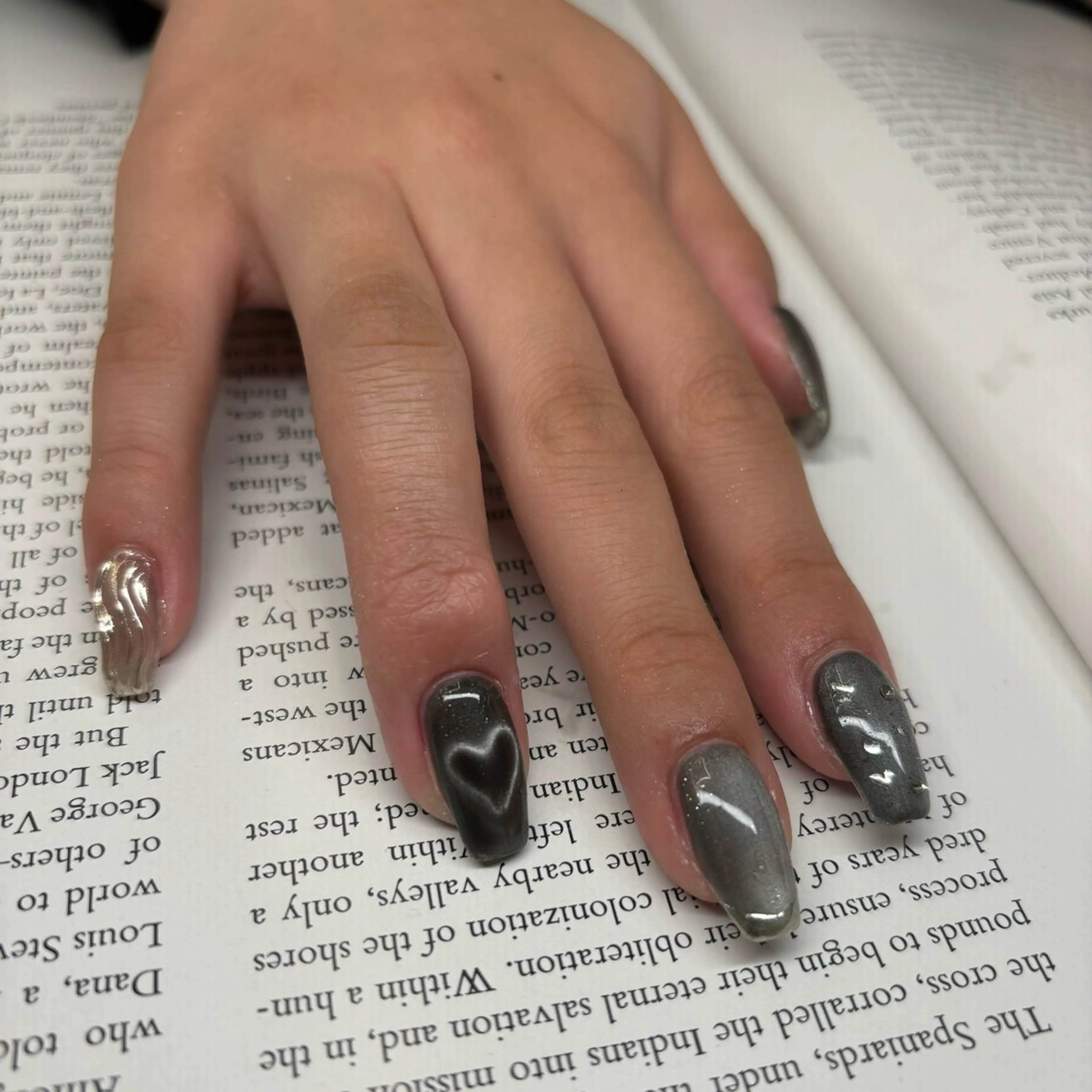 ネイル ハート ハンドネイル era Sahoのネイルデザイン