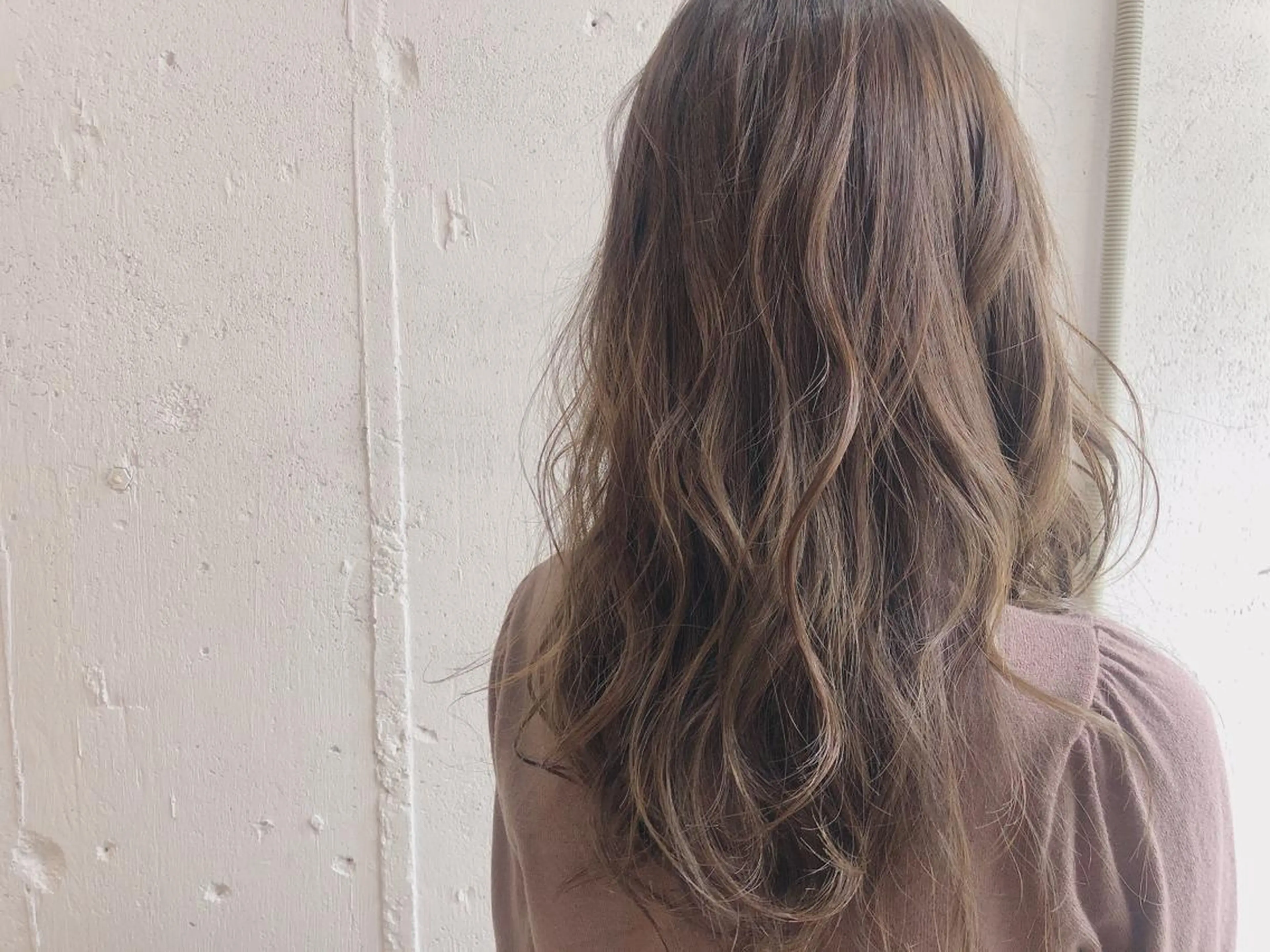 ロング カラー ベージュカラー イルミナカラー ミルクティーベージュ ciAo!所属・ふくだ りさ【ciAo!】のヘアスタイル