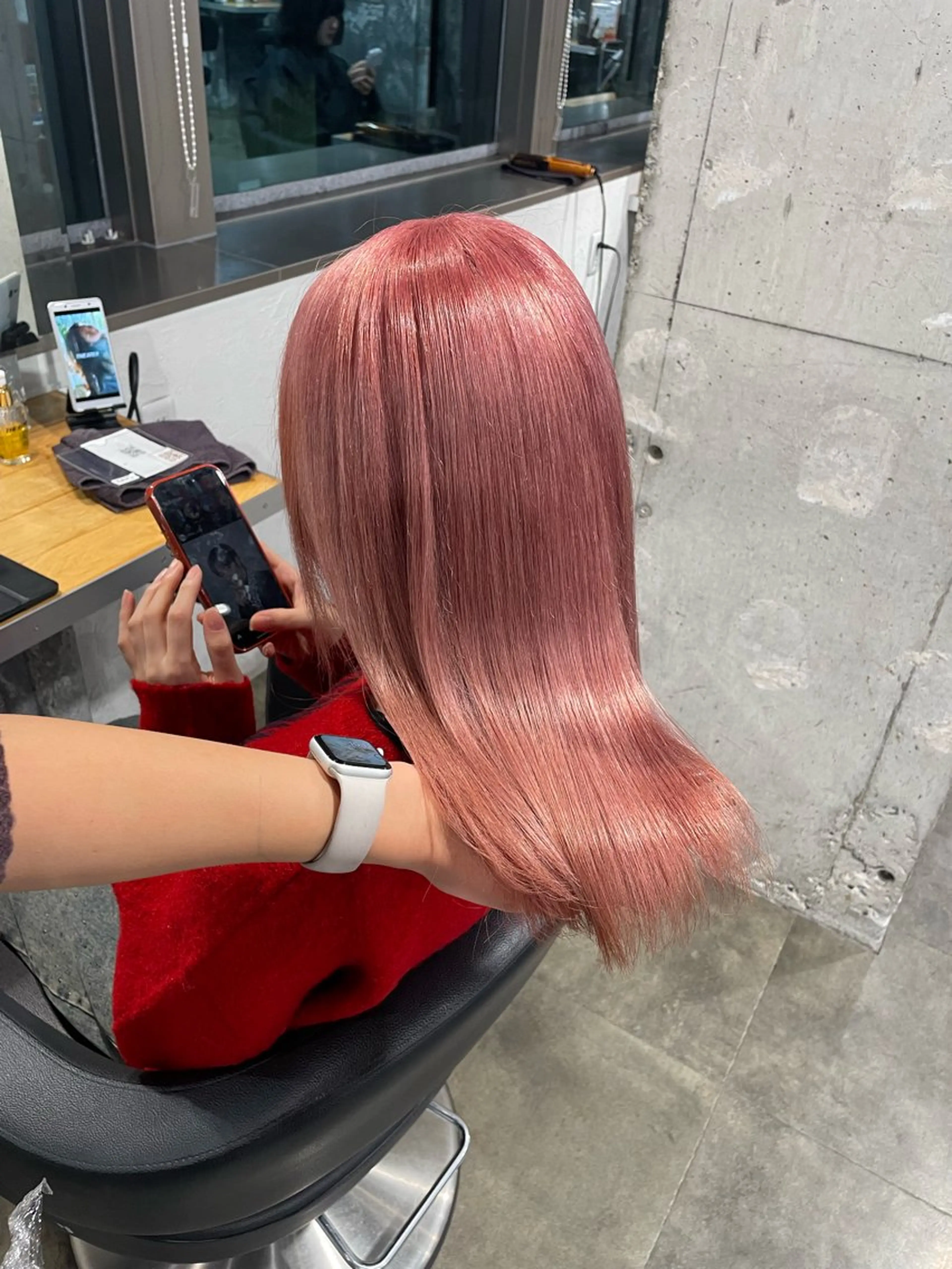 セミロング カラー ヘアカラー トリートメント ハイトーン 横浜💞ミオのヘアスタイル