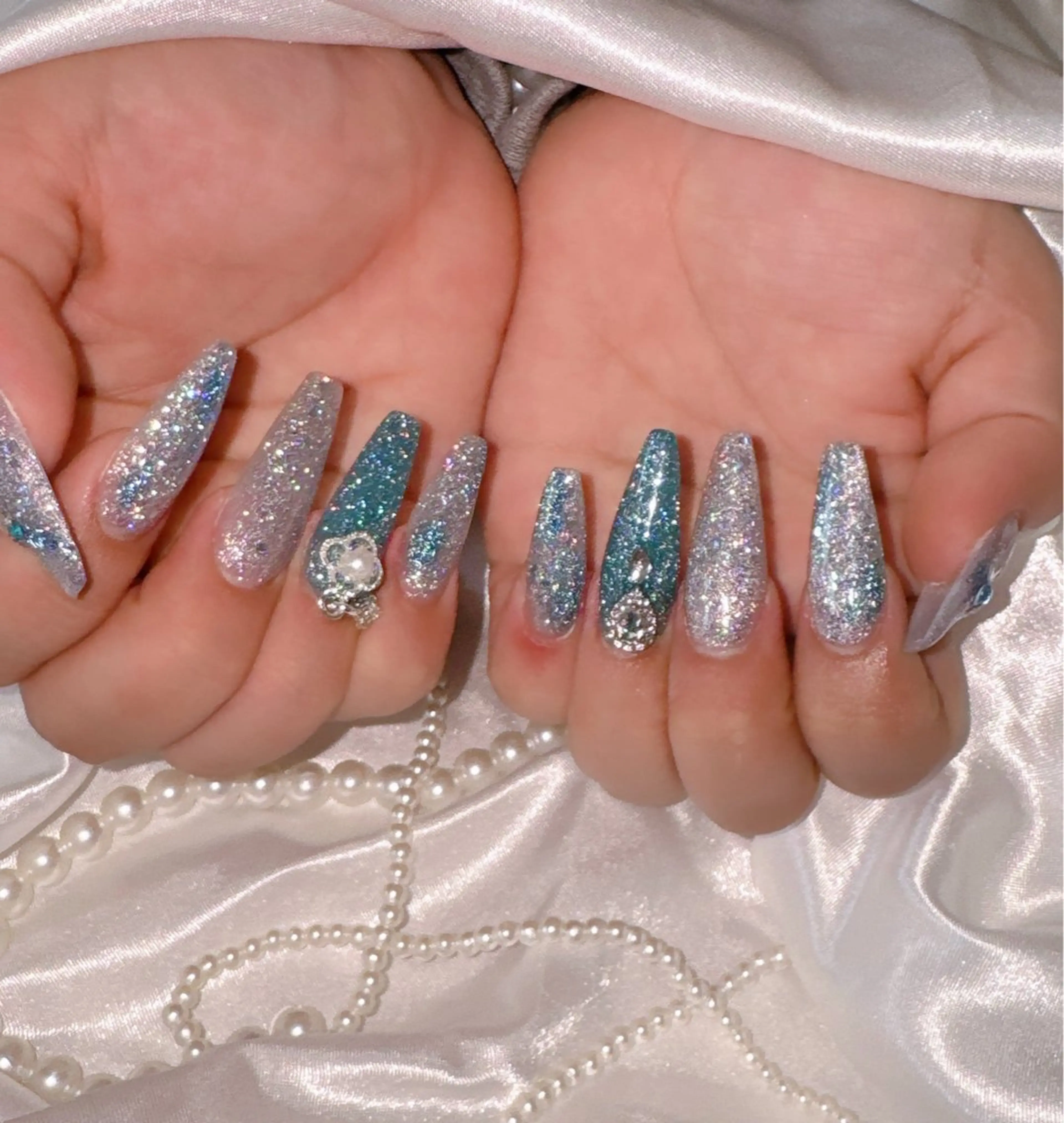 ネイル 高島 夏海のネイルデザイン