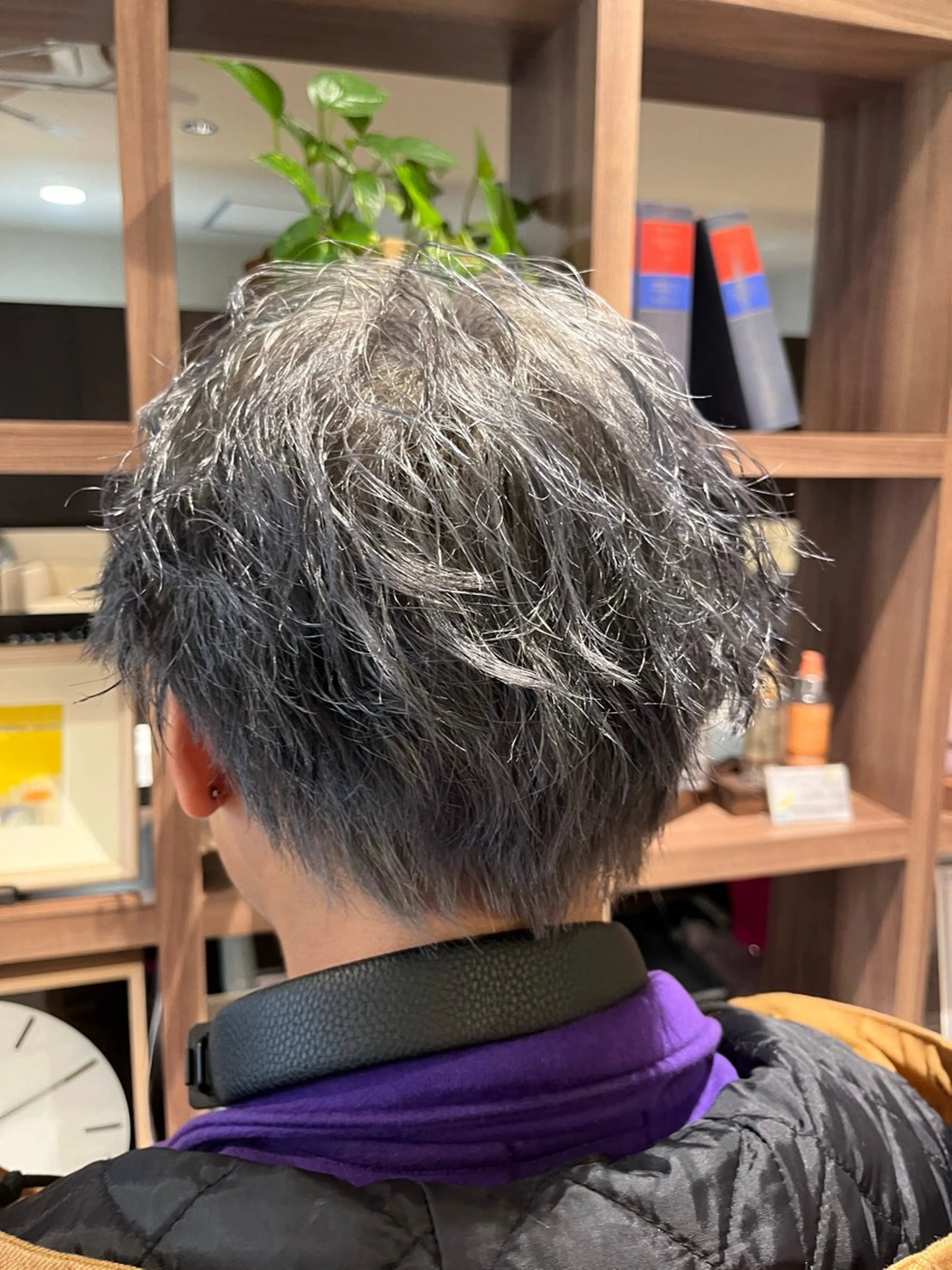 ショート カラー メンズ メンズブリーチ マッシュ メンズパーマ 刈り上げ ブリーチ dogstar小林諒 レイヤー/パーマのヘアスタイル