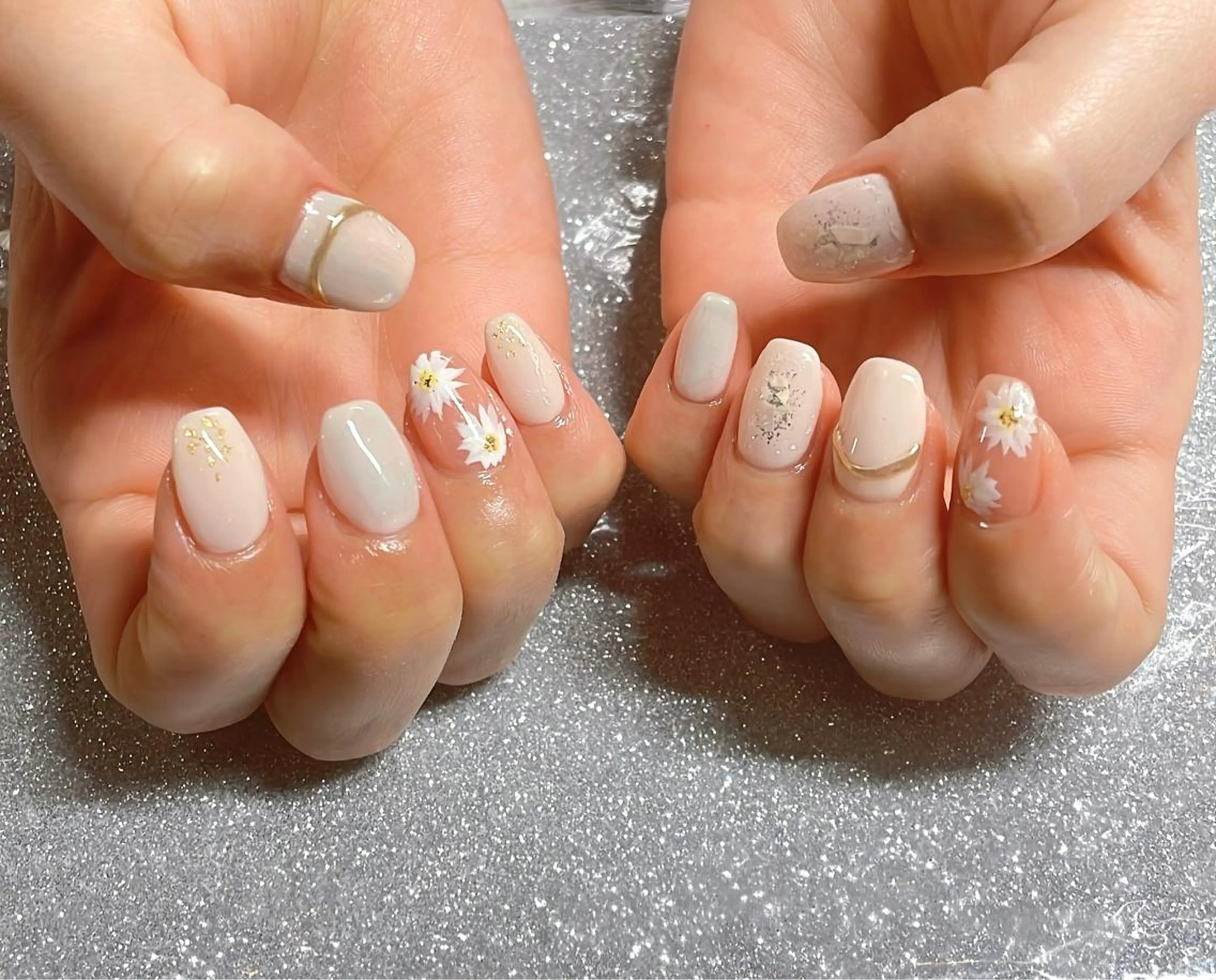 ネイル ハンドネイル VIERU 🌈🎀💖のネイルデザイン