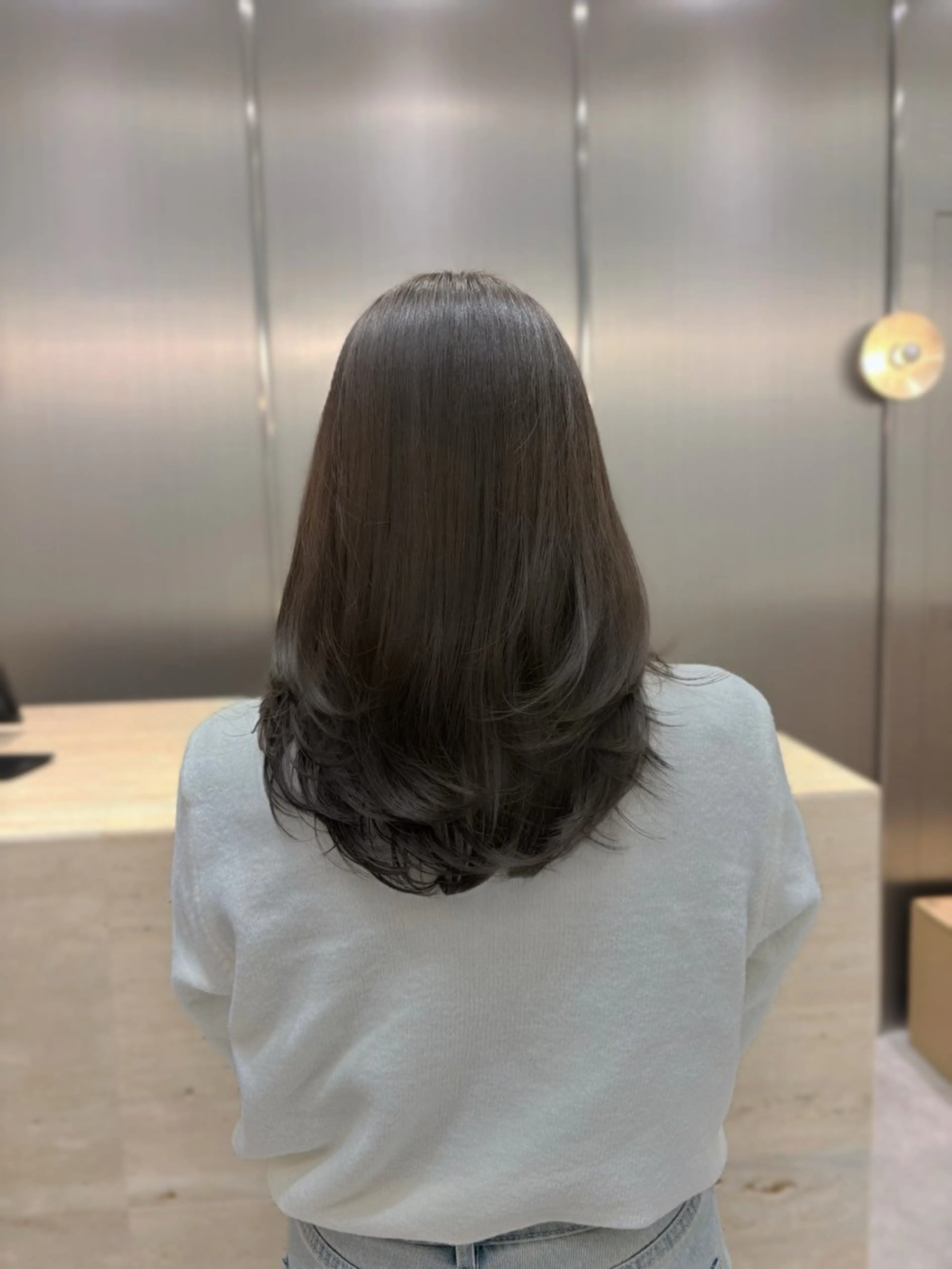 ロング カラー ベージュカラー 透明感カラー オリーブベージュ カット ヘアカラー トリートメント ナツミ/透明感カラー /酸性ストレートのヘアスタイル