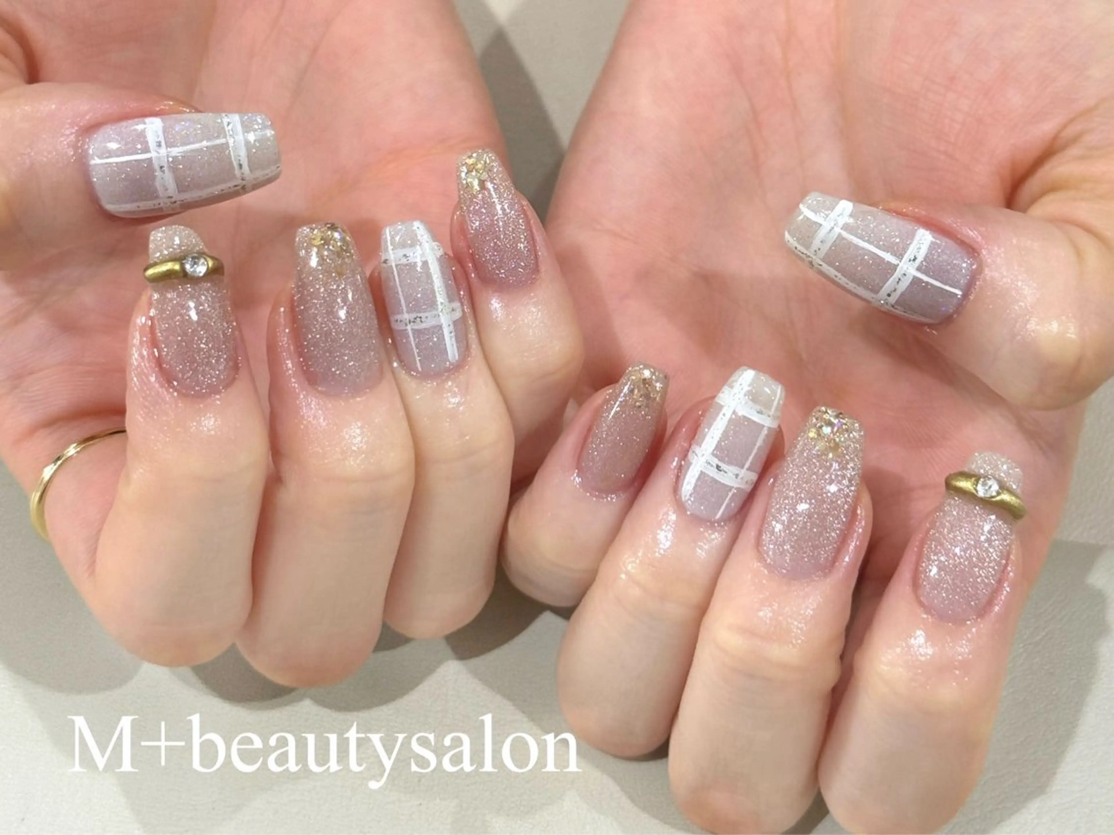ネイル M+  Beauty Salonのネイルデザイン