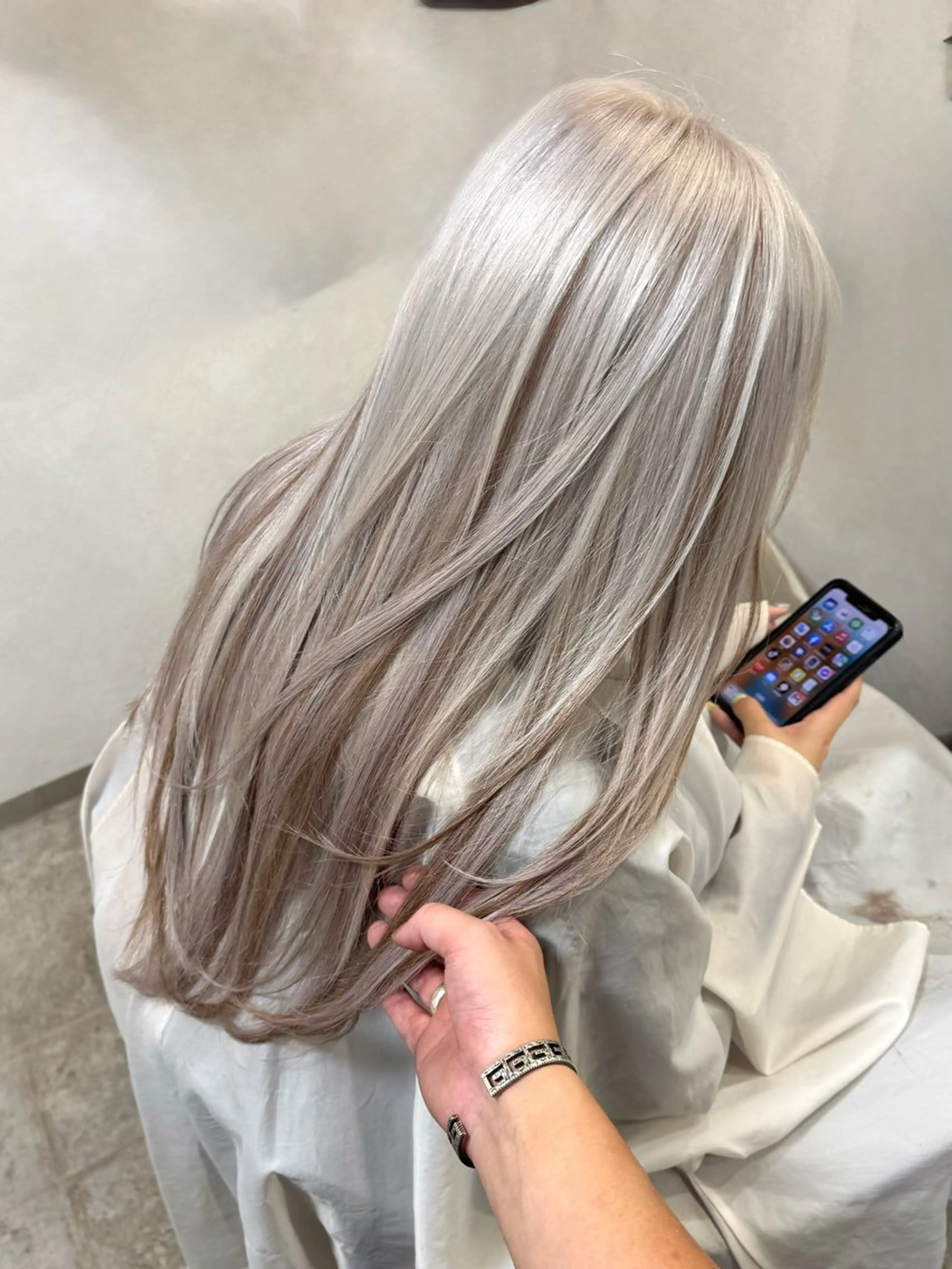 ロング ヘアカラー トリートメント &so. アンドソー所属・バレイヤージュ/ 小泉じょうのヘアスタイル