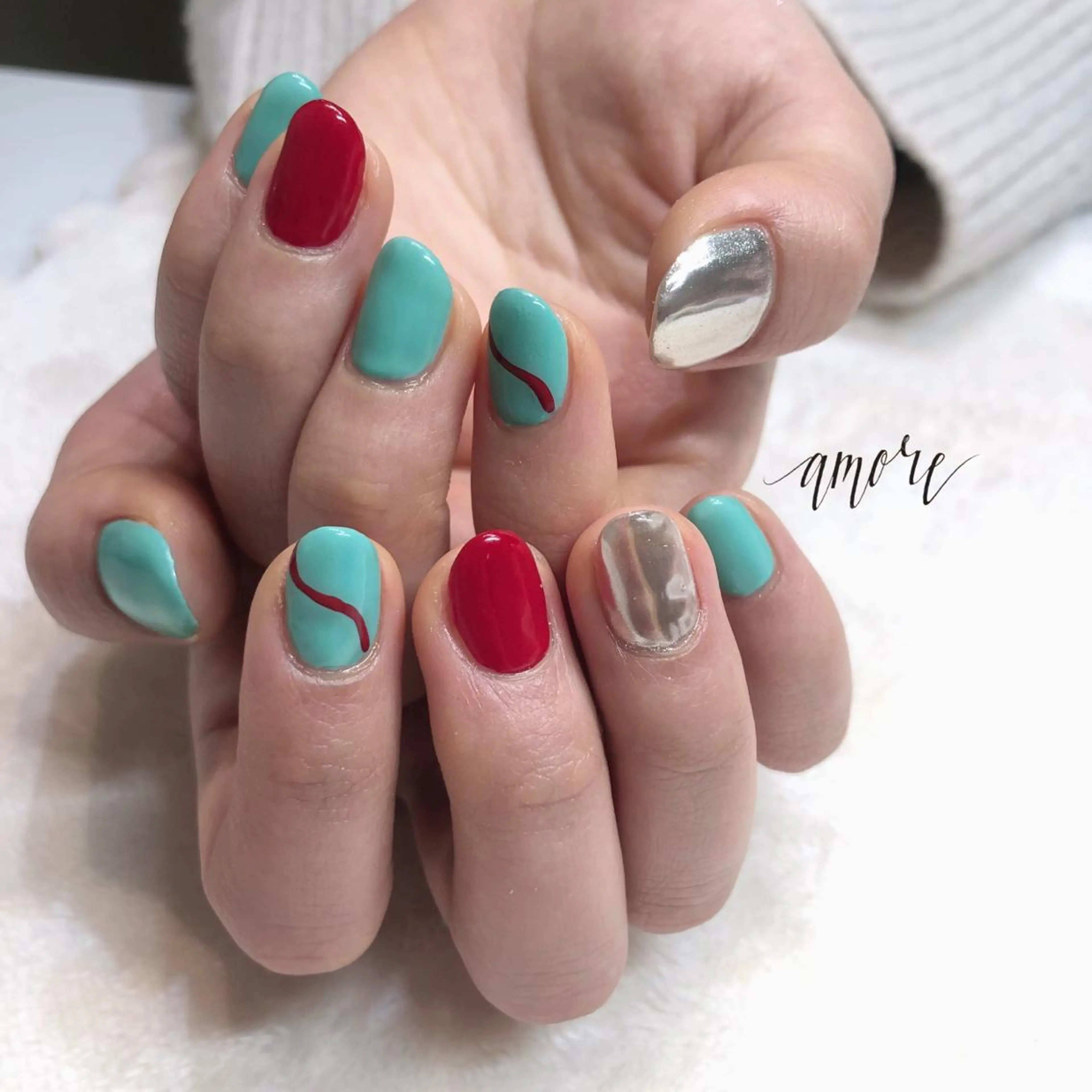 ネイル ジェルネイル グリーン ミラーネイル ニュアンスネイル You kyehwaのネイルデザイン