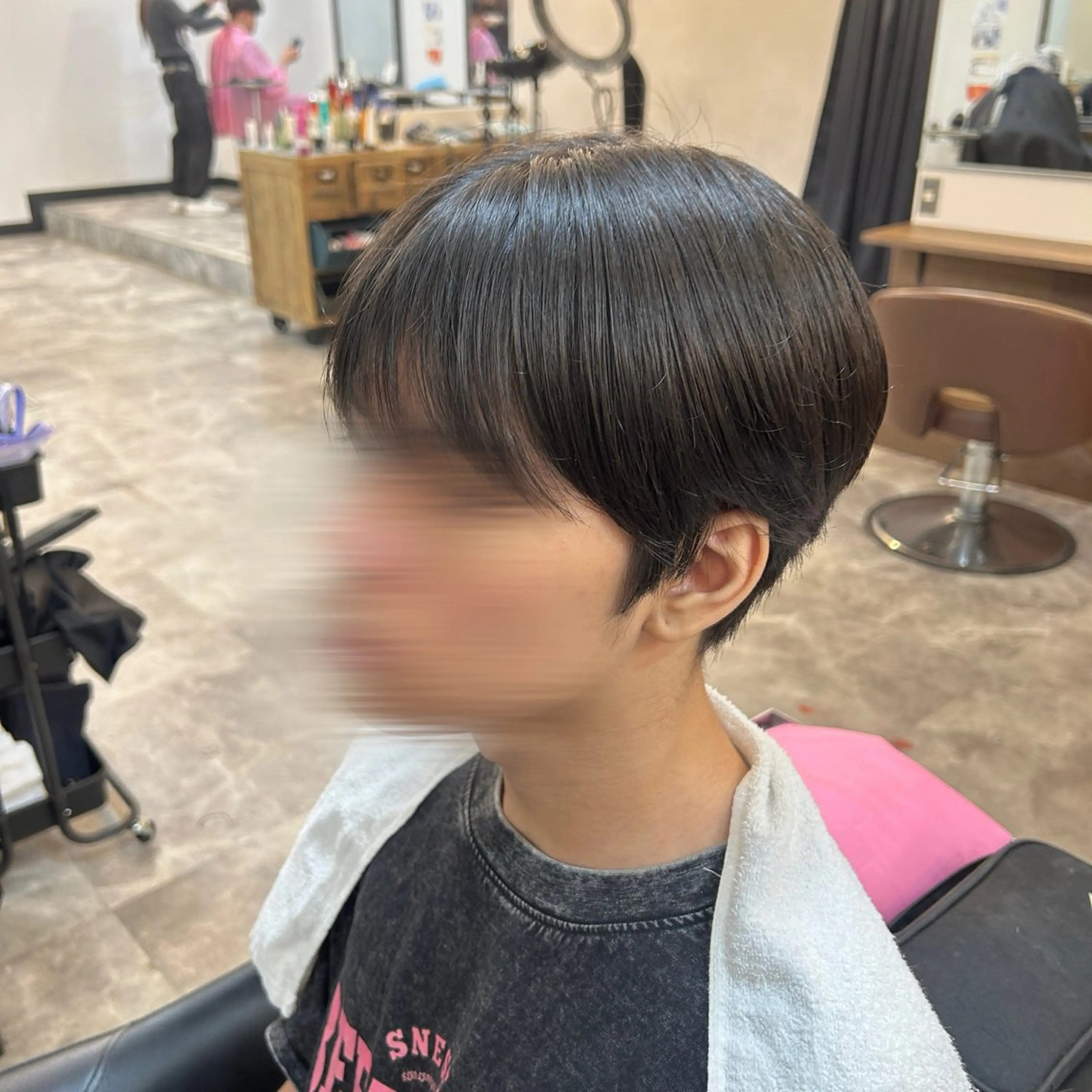 ショート メンズ マッシュ シースルーマッシュ 刈り上げ カットカラーパーマ モデル🫧ﾐﾕｳ🫧の眉毛・アイブロウイメージ