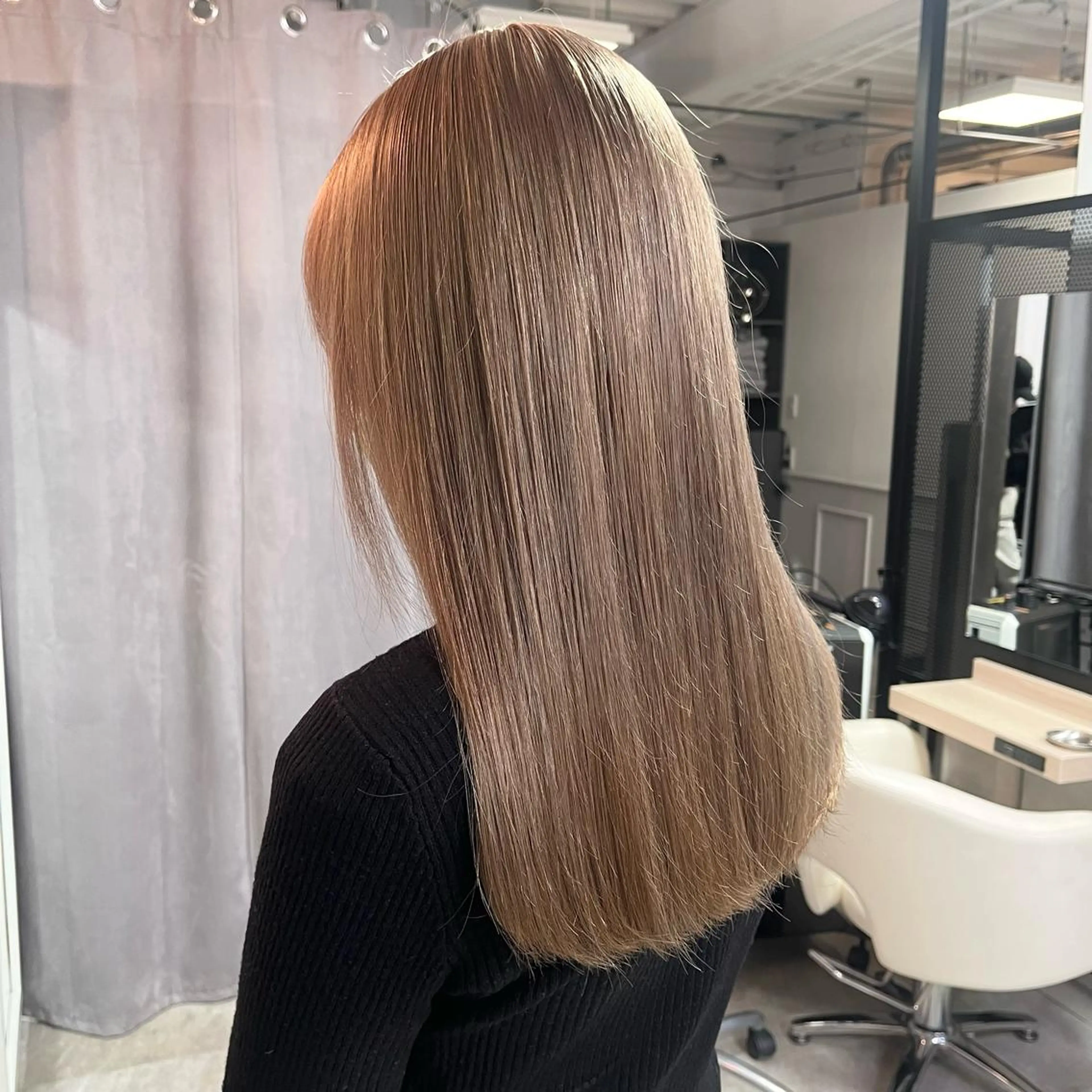 セミロング カラー ボブ& 髪質改善FUMIYAのヘアスタイル