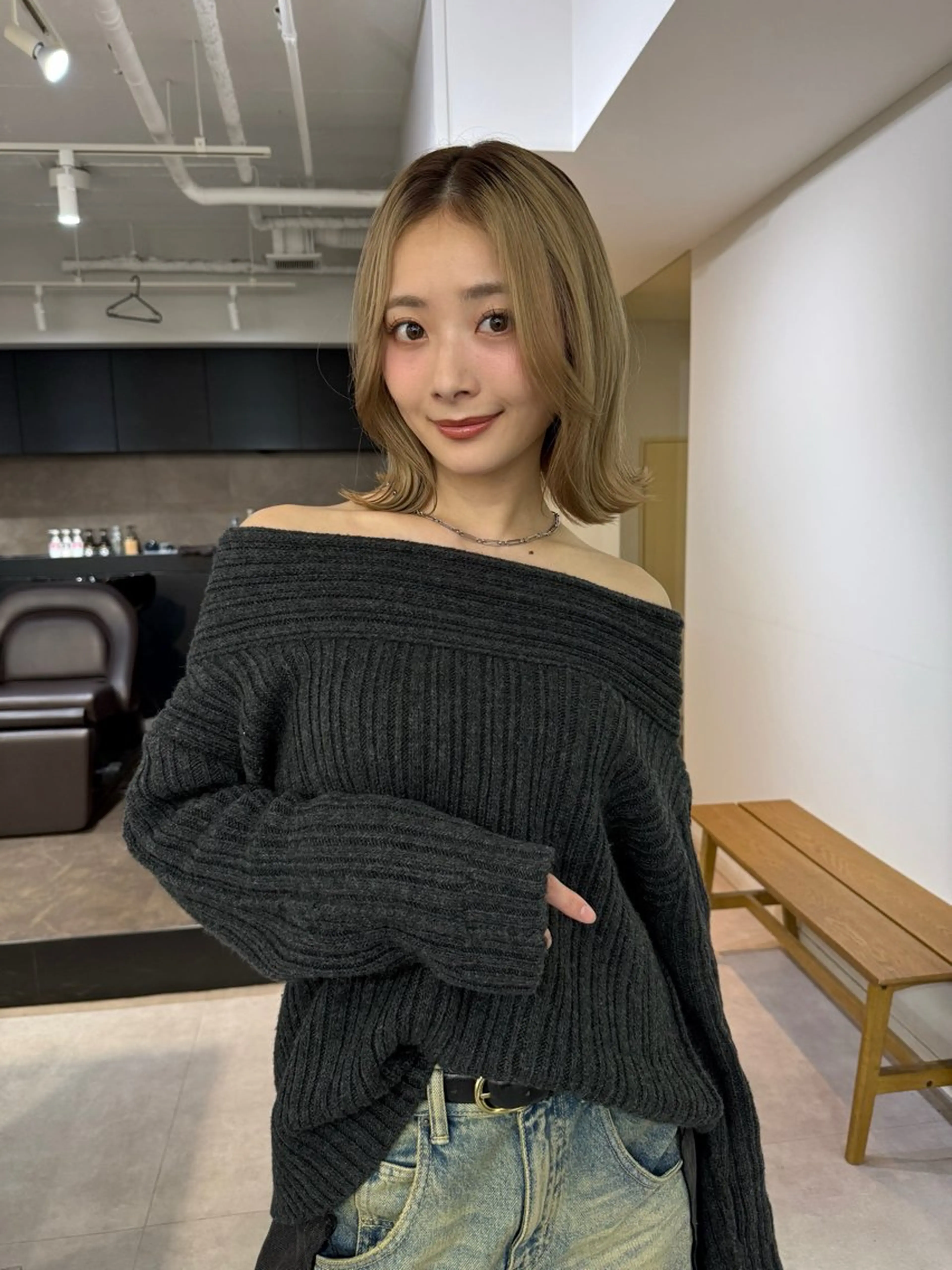 ミディアム カット ヘアカラー 🎀ブリーチ/ベージ ュ/ボブmiyu🎀のヘアスタイル