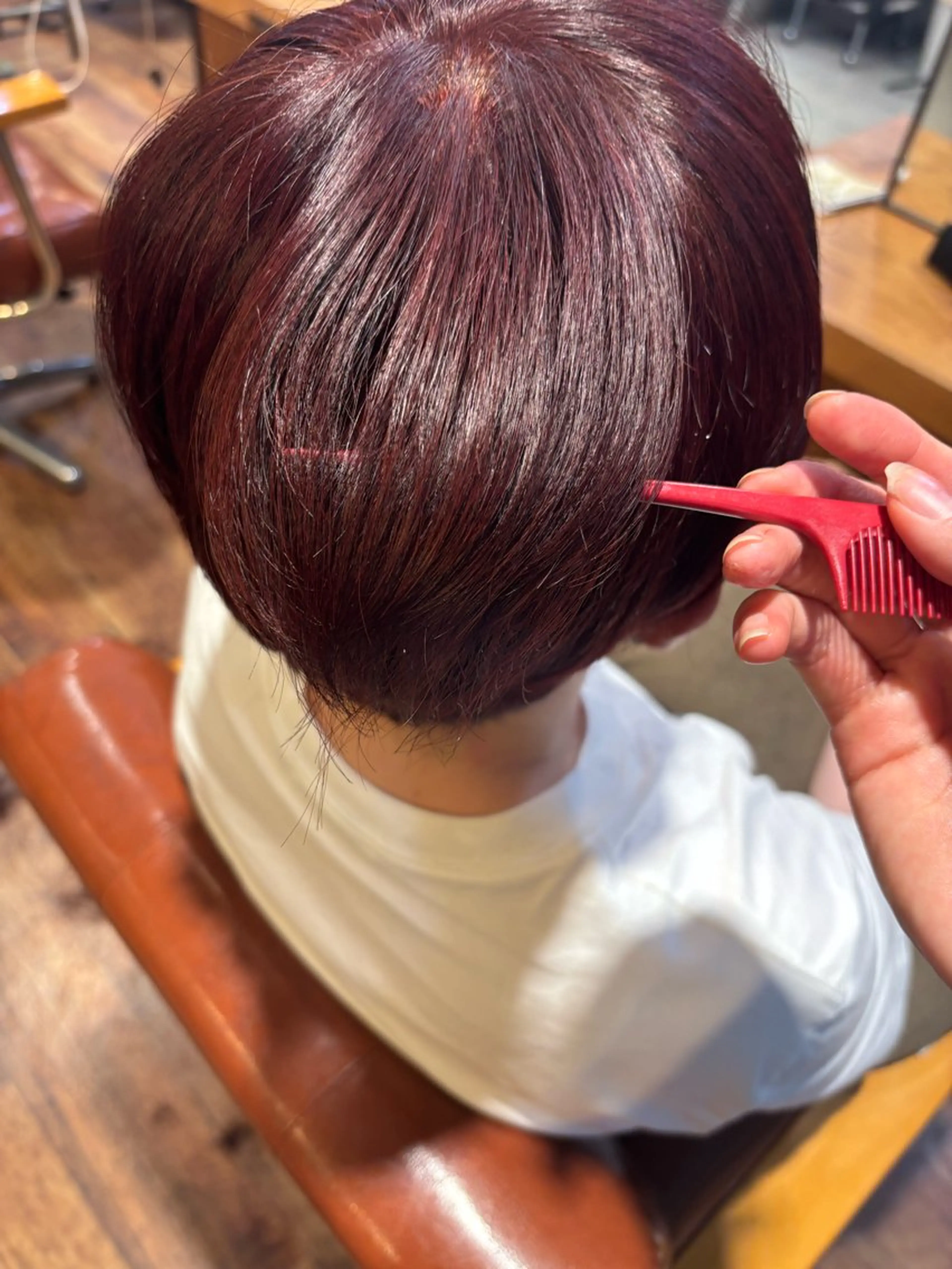 ショート カラー ブリーチ ブリーチなしカラー レッドカラー ロカリタ キョウト所属・山形 梨沙のヘアスタイル