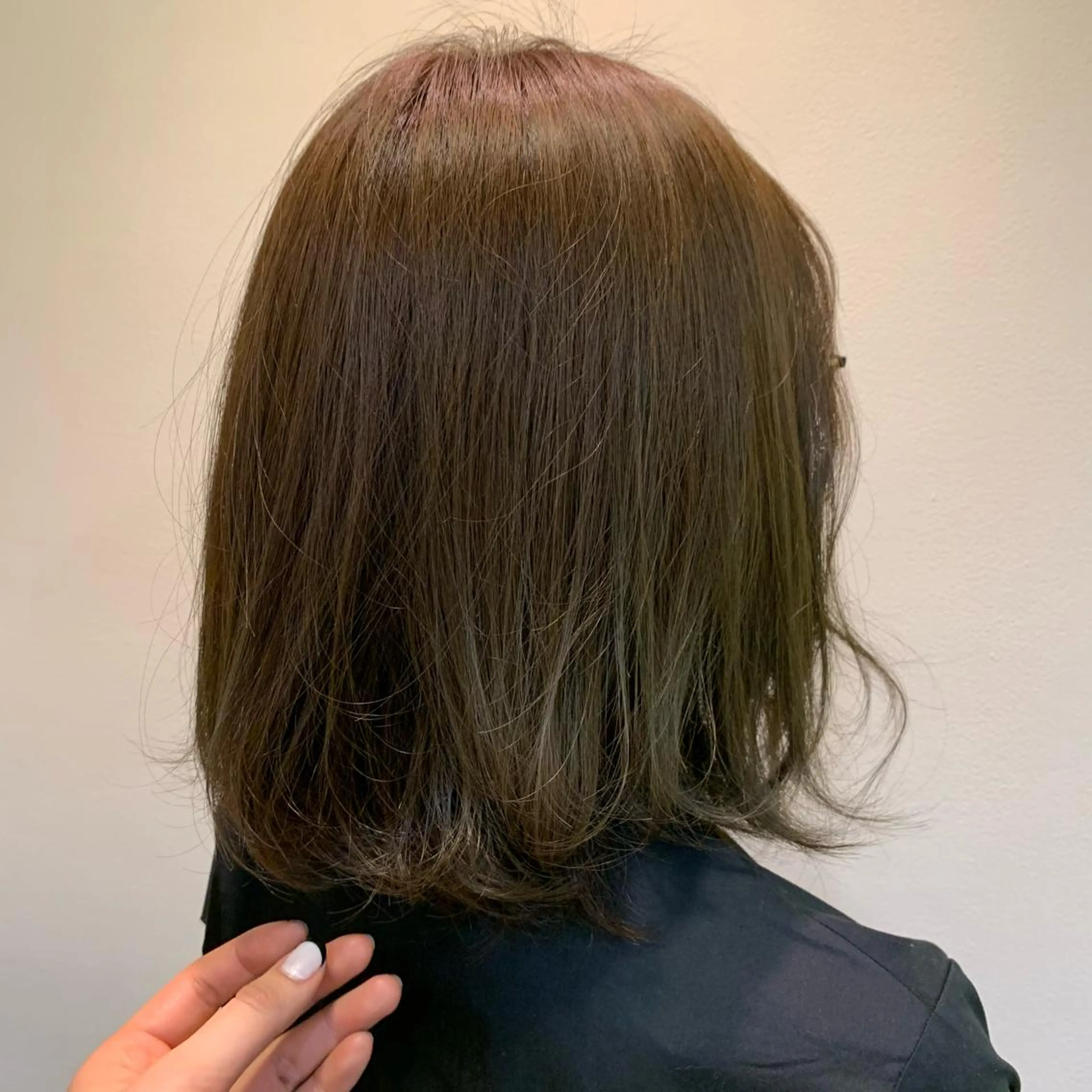 カラー ベージュカラー オリーブベージュ STANDByHAIR所属・恵比寿 艶暗髪 🎀Naokoのヘアスタイル