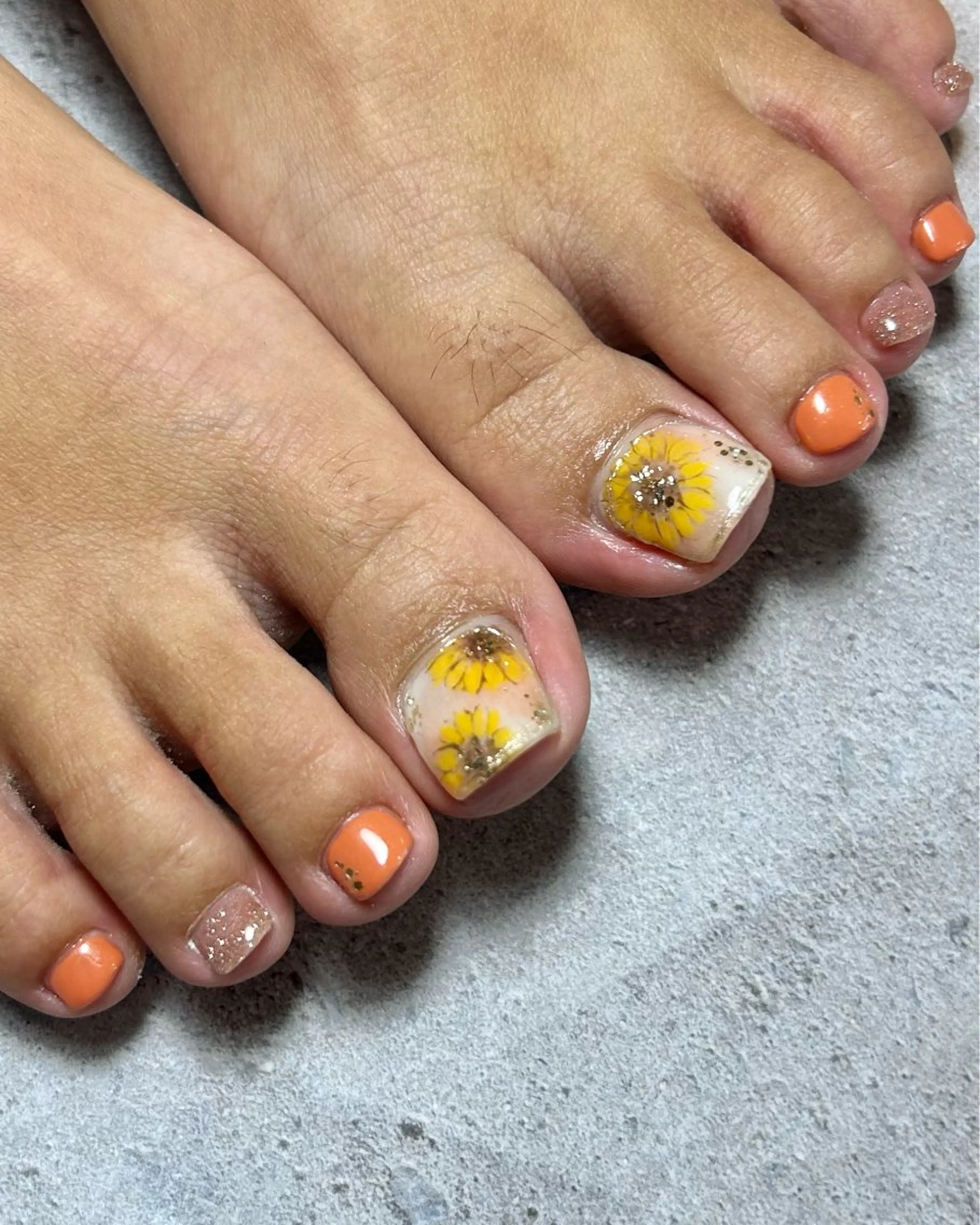 ネイル オレンジ フットネイル Reflection marikoのネイルデザイン