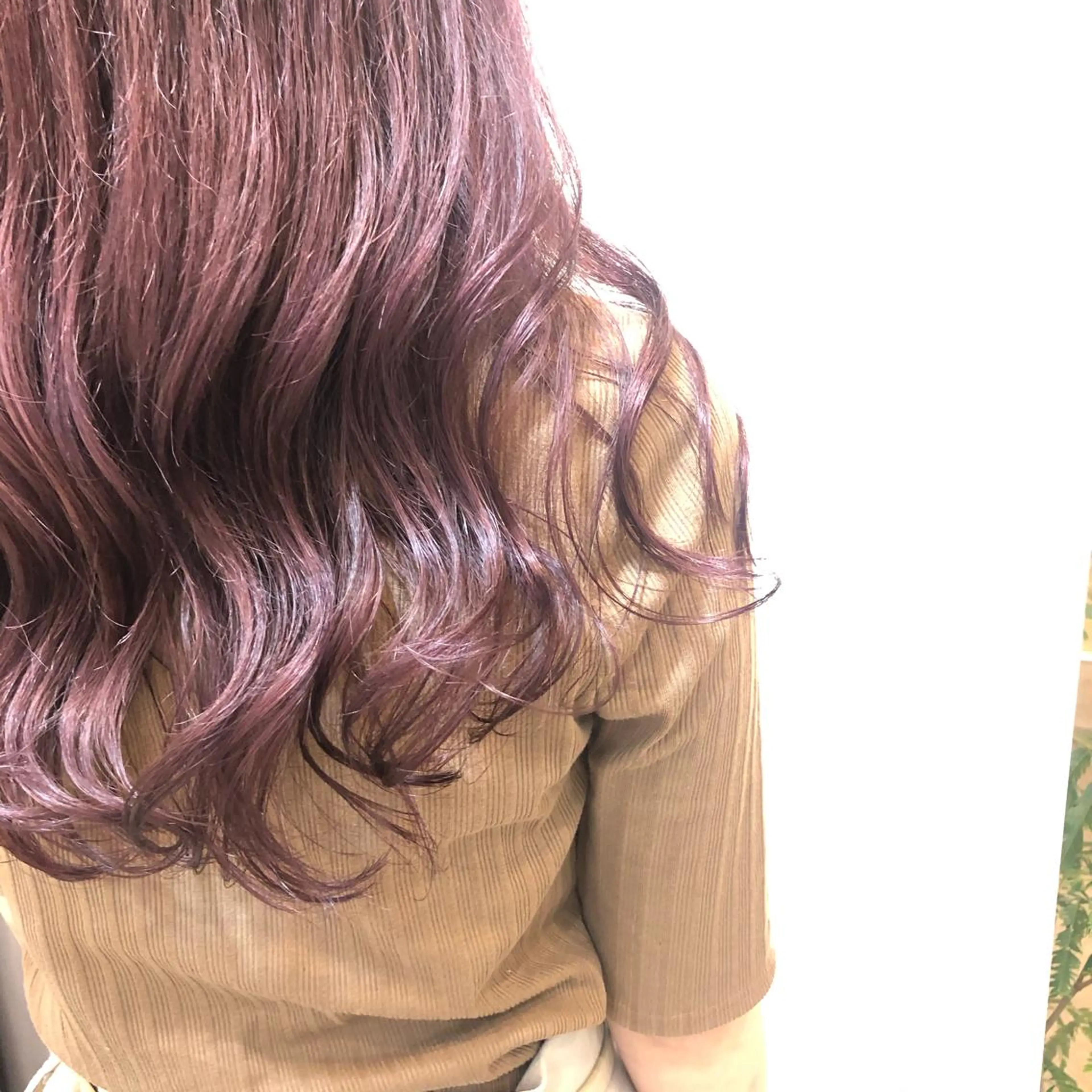 カラー ブリーチ 大迫 江梨のヘアスタイル