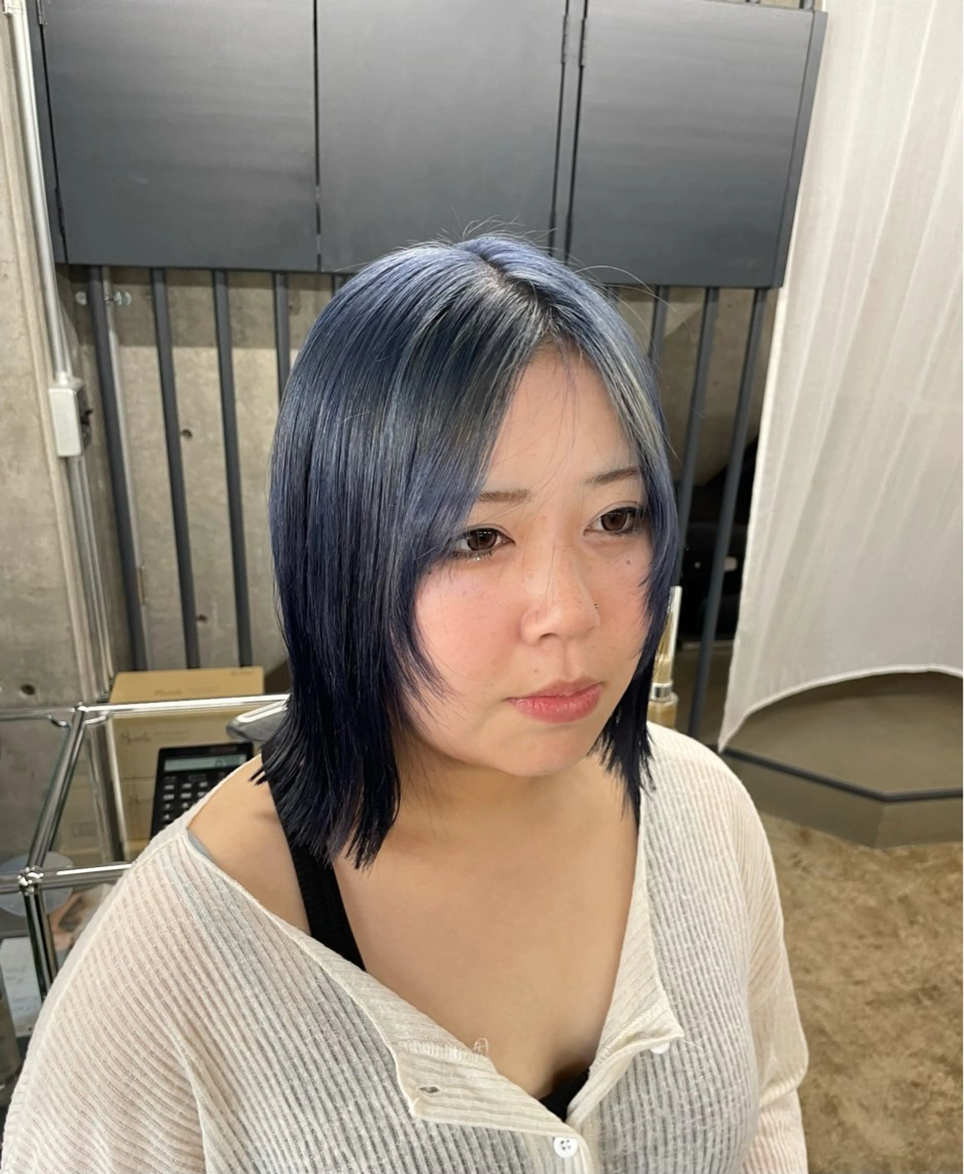ミディアム カラー ボブ/透明感カラー EMIRIのヘアスタイル