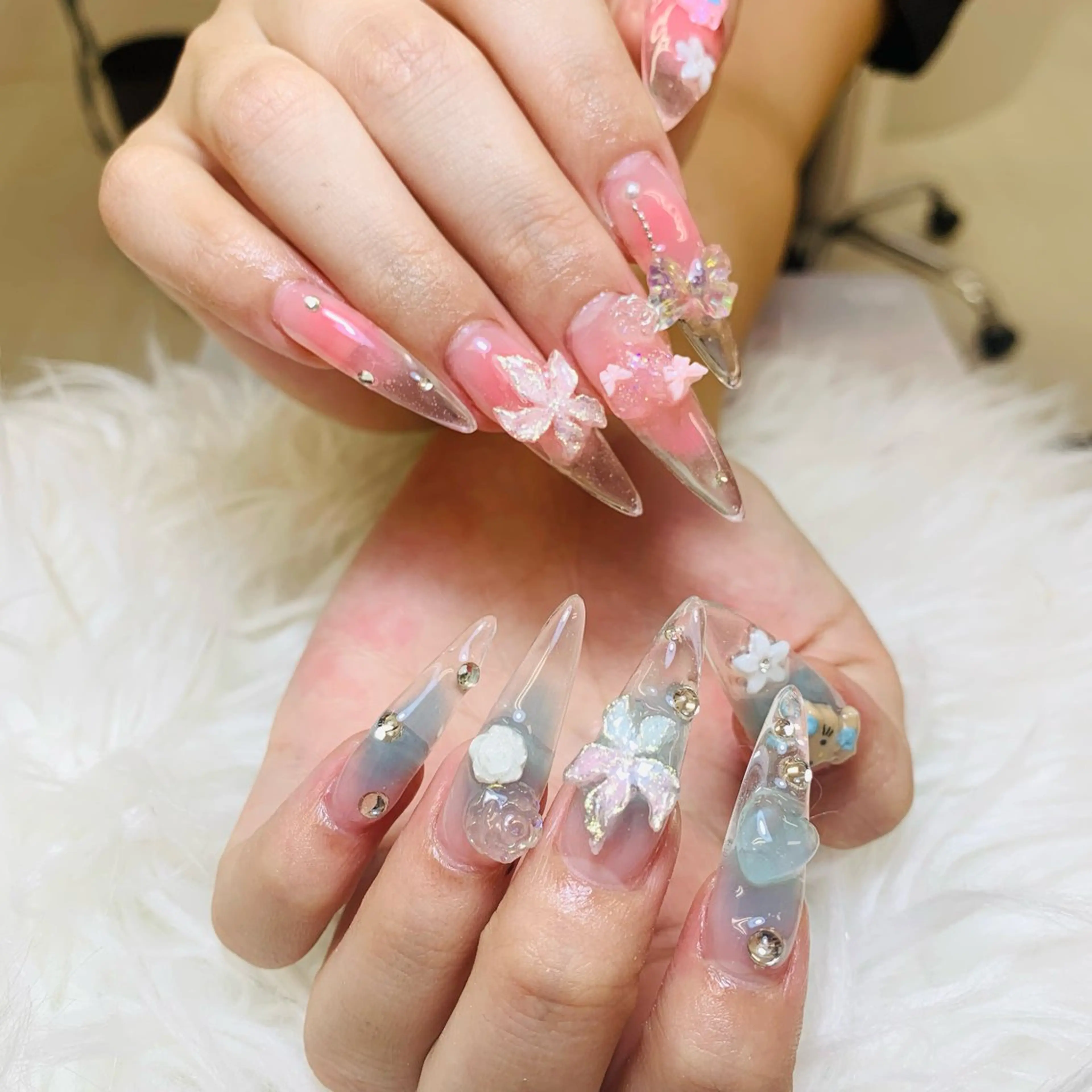 ネイル チークネイル 長さ出し フットネイル マグネットネイル 持ち込み ハンドネイル ANH NAIL ゴテゴテ専門店💎のネイルデザイン