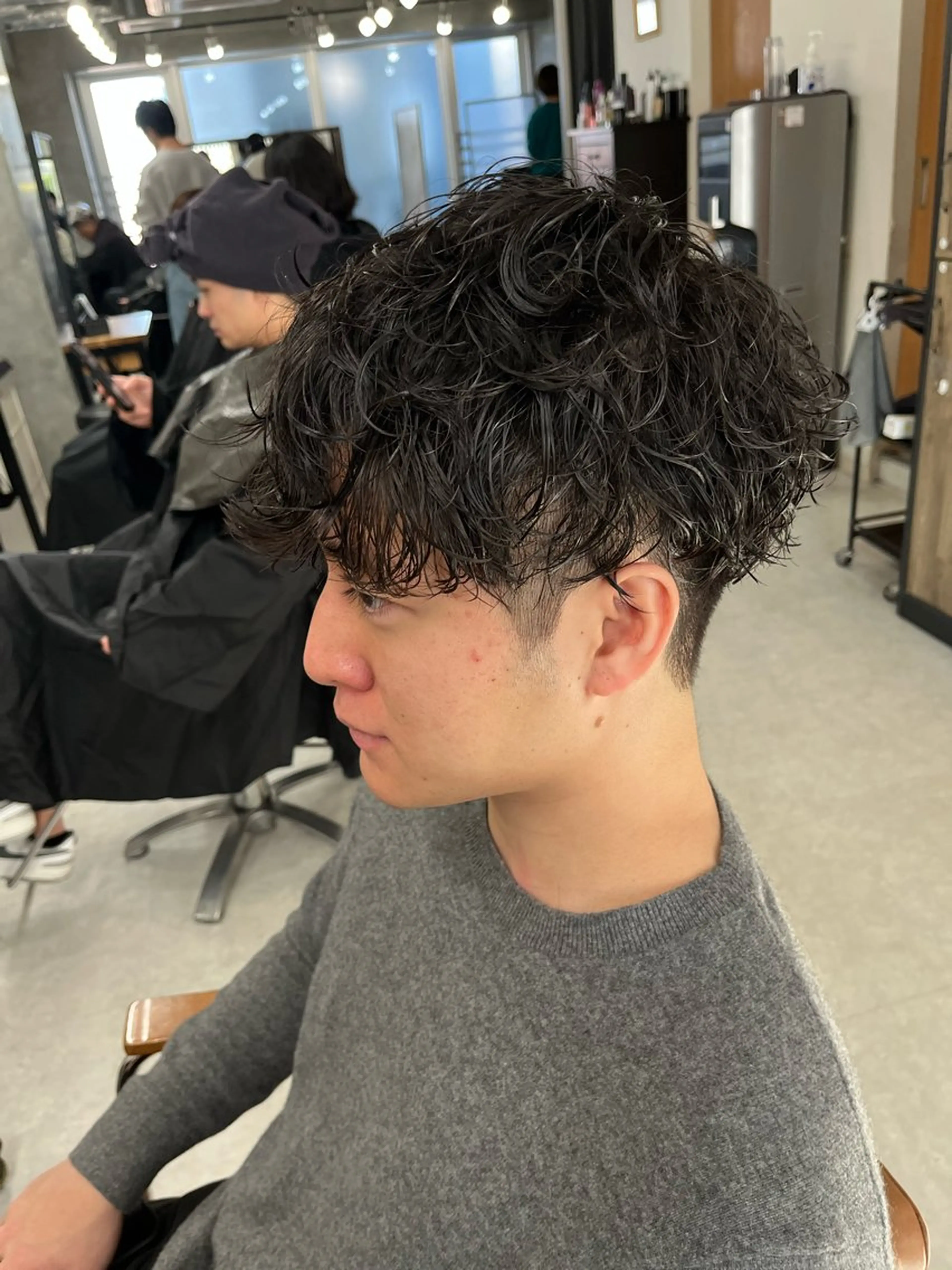 ショート カラー パーマ メンズ メンズパーマ 波巻きパーマ カット ヘアカラー パーマ トリートメント ヘッドスパ メンズ特化/パーマ /フェード/洋輔のヘアスタイル