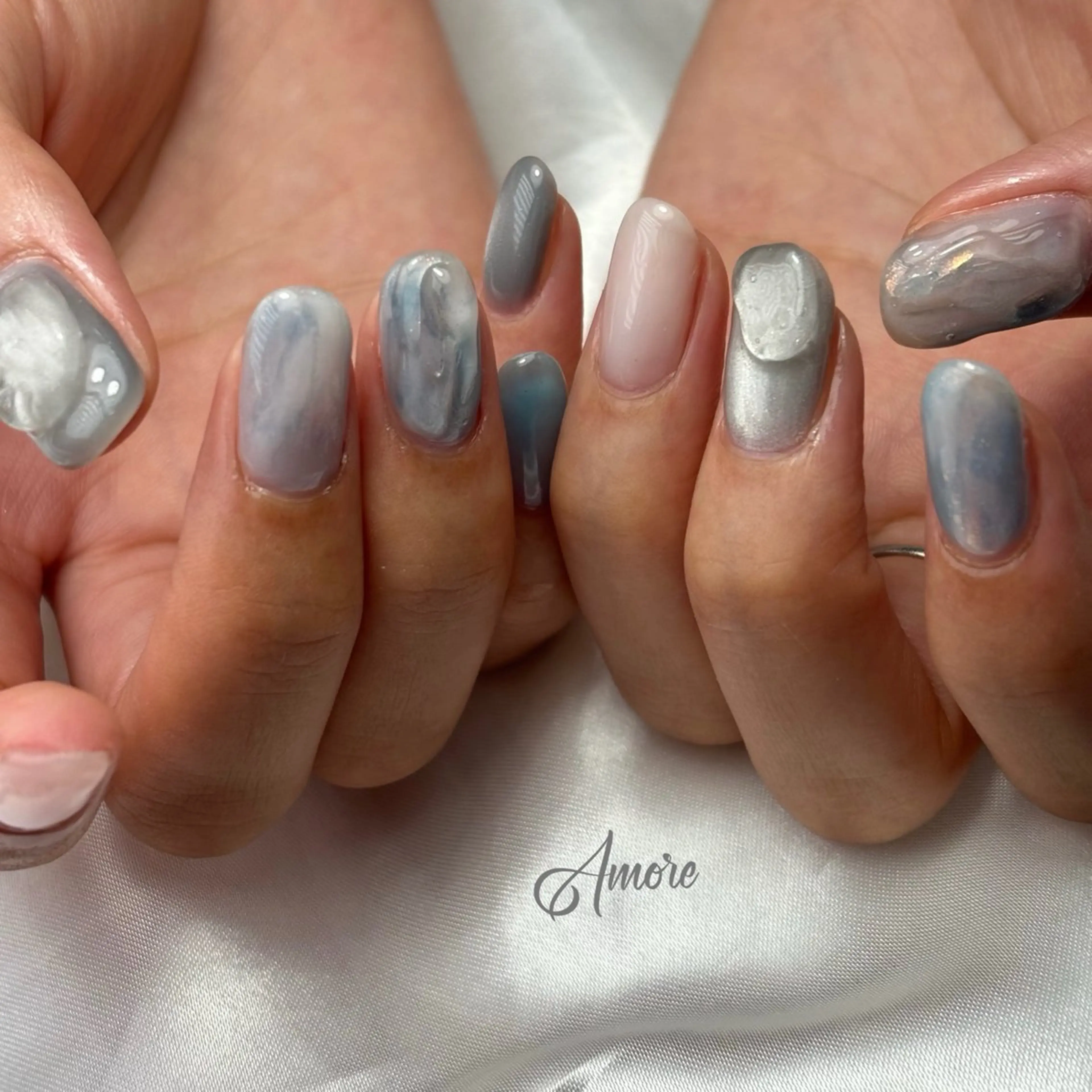 ネイル ジェルネイル キラキラネイル 韓国ネイル マグネットネイル パラジェル You kyehwaのネイルデザイン