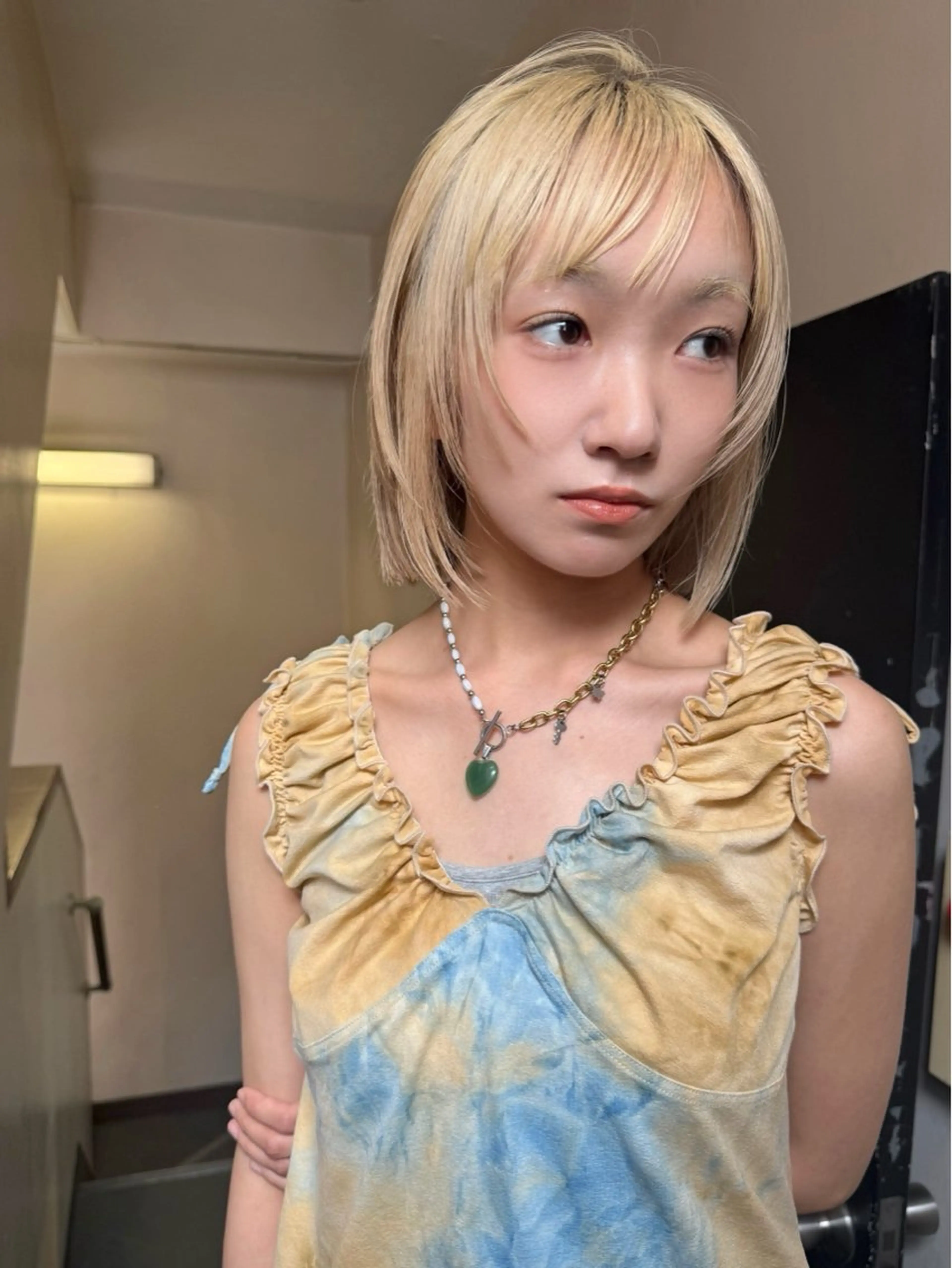 ショート カラー ベージュカラー ブリーチ ケアブリーチ ダブルカラー ハイトーンカラー ヘアカラー 森貴裕/ベージュ/ パーマ/オリーブのヘアスタイル