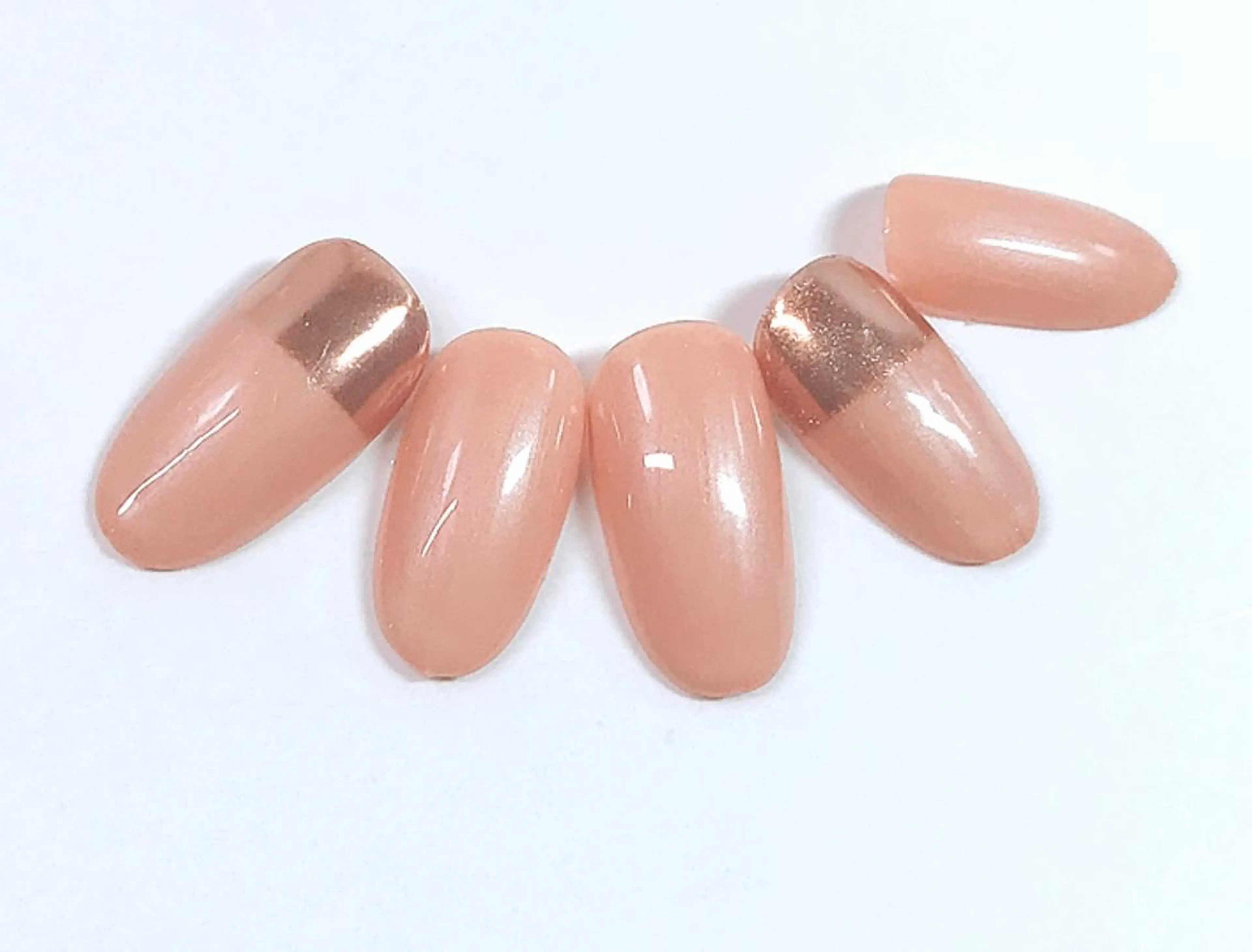 ネイル カジュアル イワサキ  のネイルデザイン