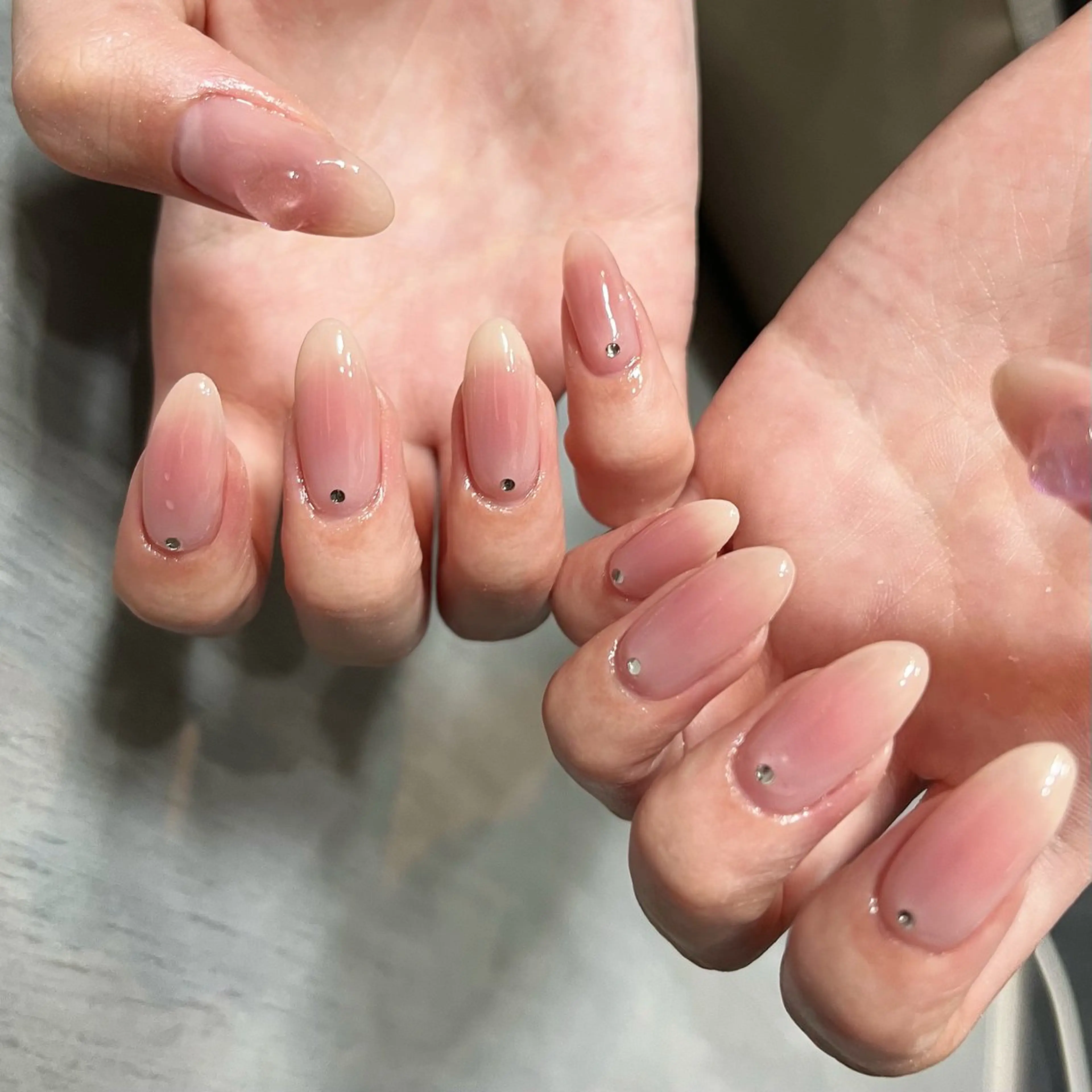 ネイル ストーンネイル ハンドネイル 🫧OPELIA NAIL渋谷🫧のネイルデザイン