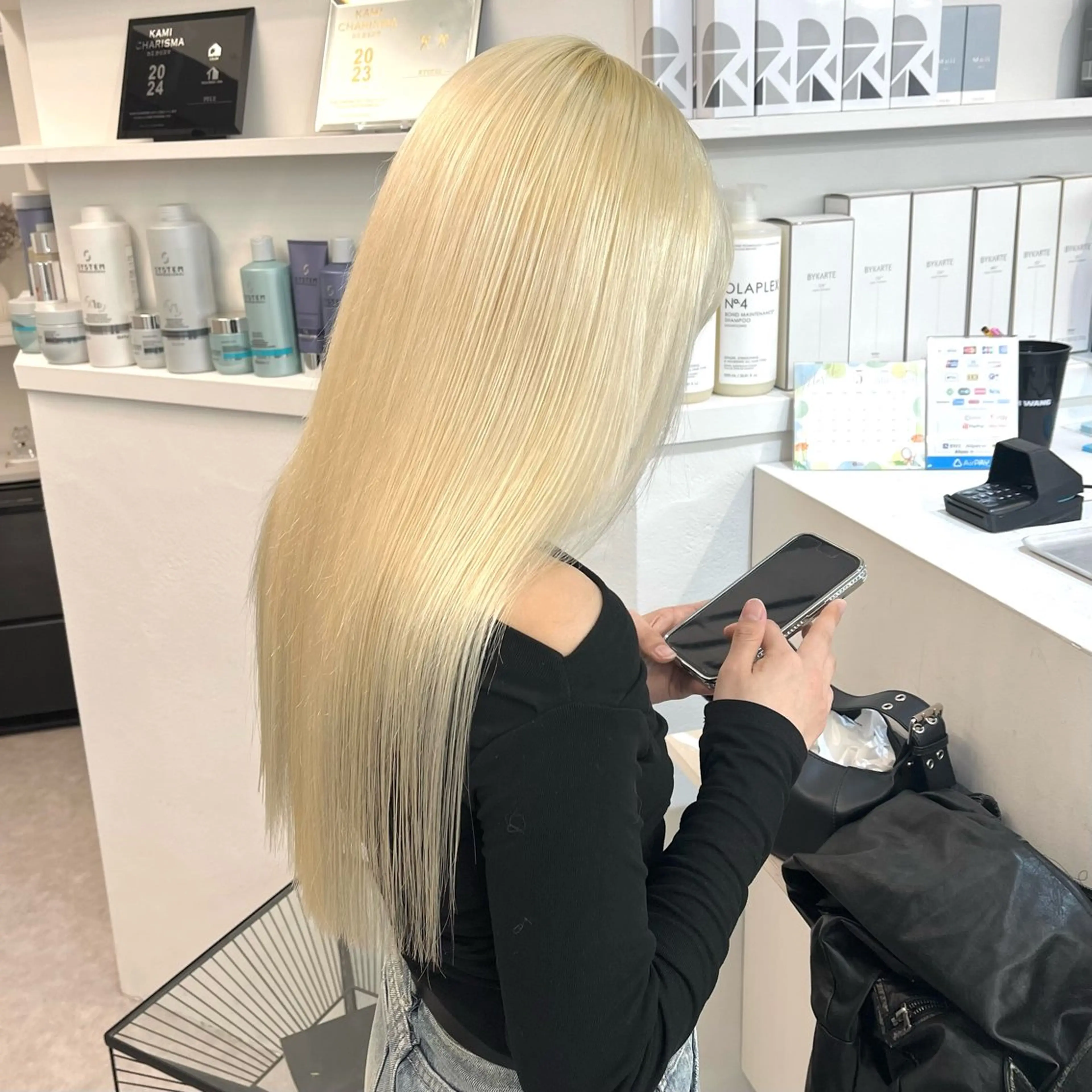 ⭐️カット+ケアブリーチ+カラー+トリートメント⭐️の写真