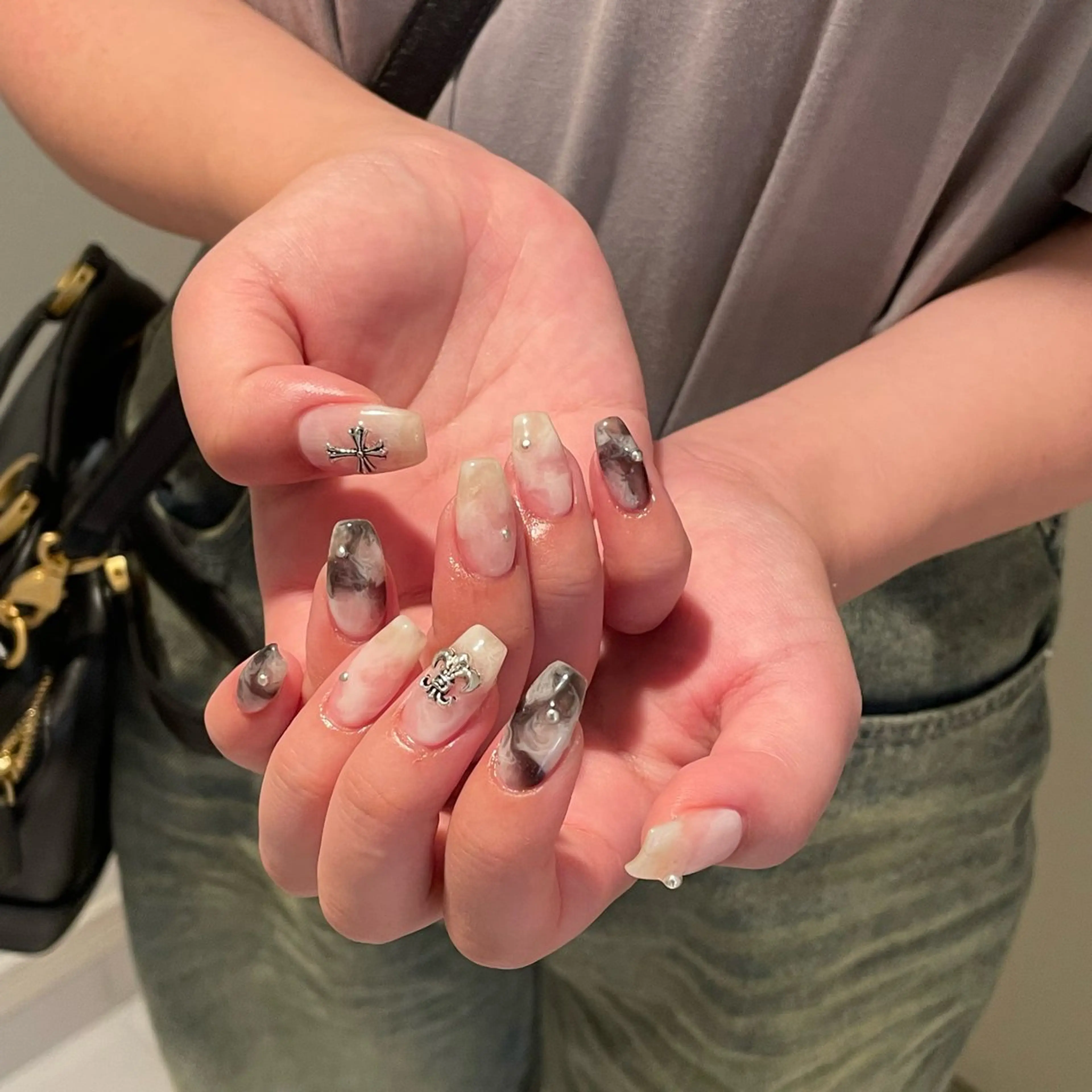 ネイル Ami 🦥のネイルデザイン