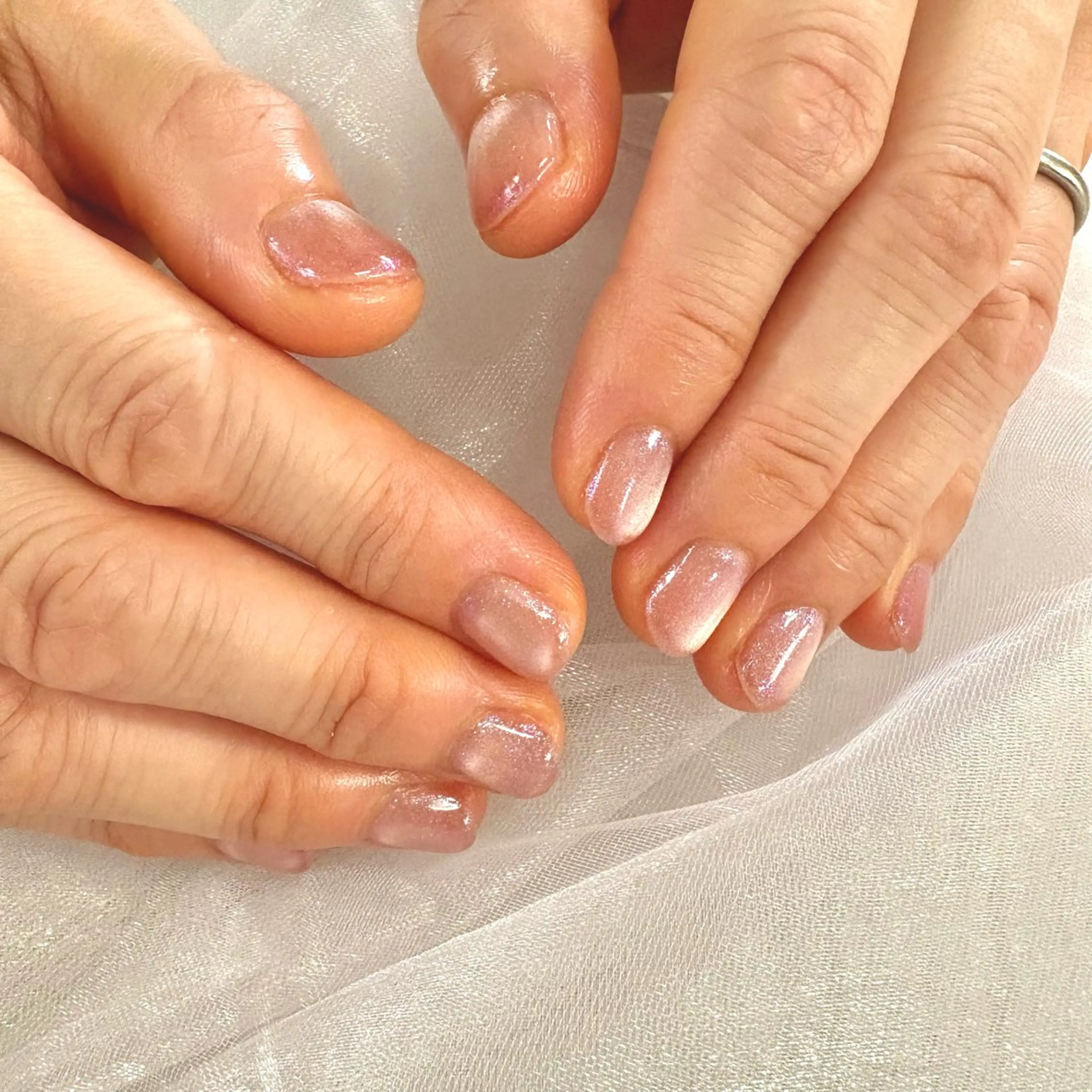 ネイル 氷ネイル・うるうるネイル ショートネイル おかみねいる所属・津久井 美紅のネイルデザイン