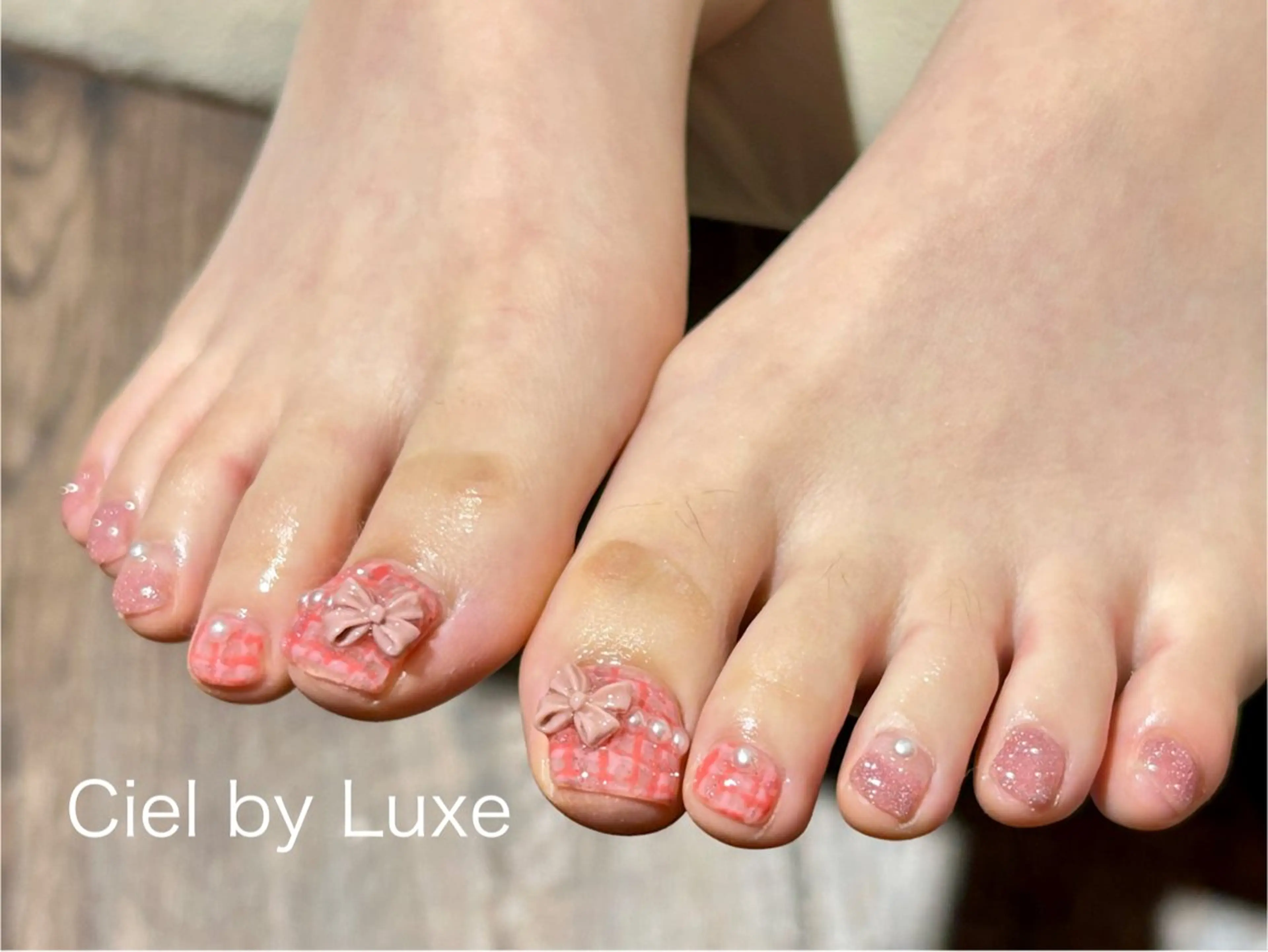 ネイル ガーリー ピンク リボン CielbyLuxe manamiのネイルデザイン