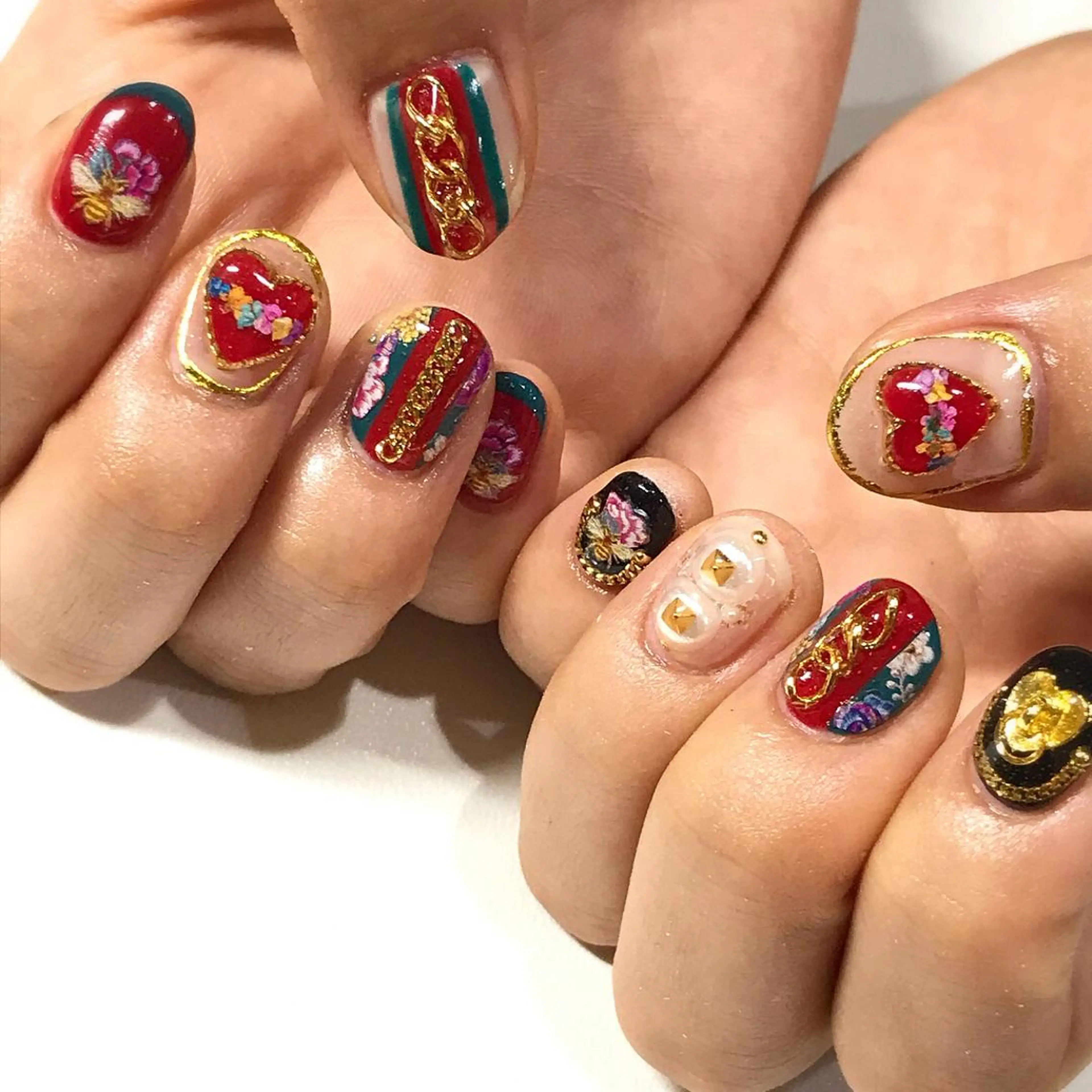 ネイル 渋谷ビュレネイル Kaoruのネイルデザイン