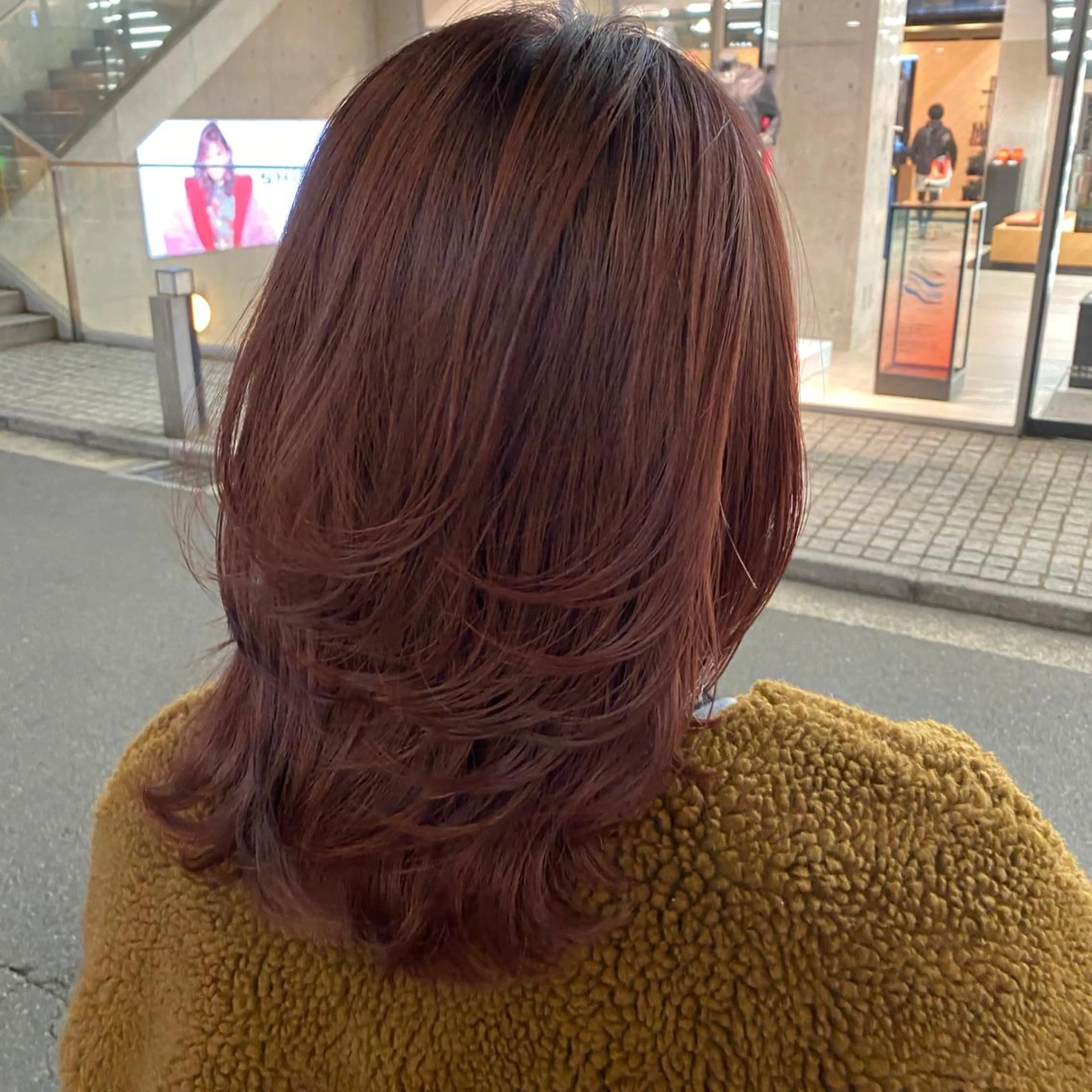 ミディアム かりん 🤍のヘアスタイル