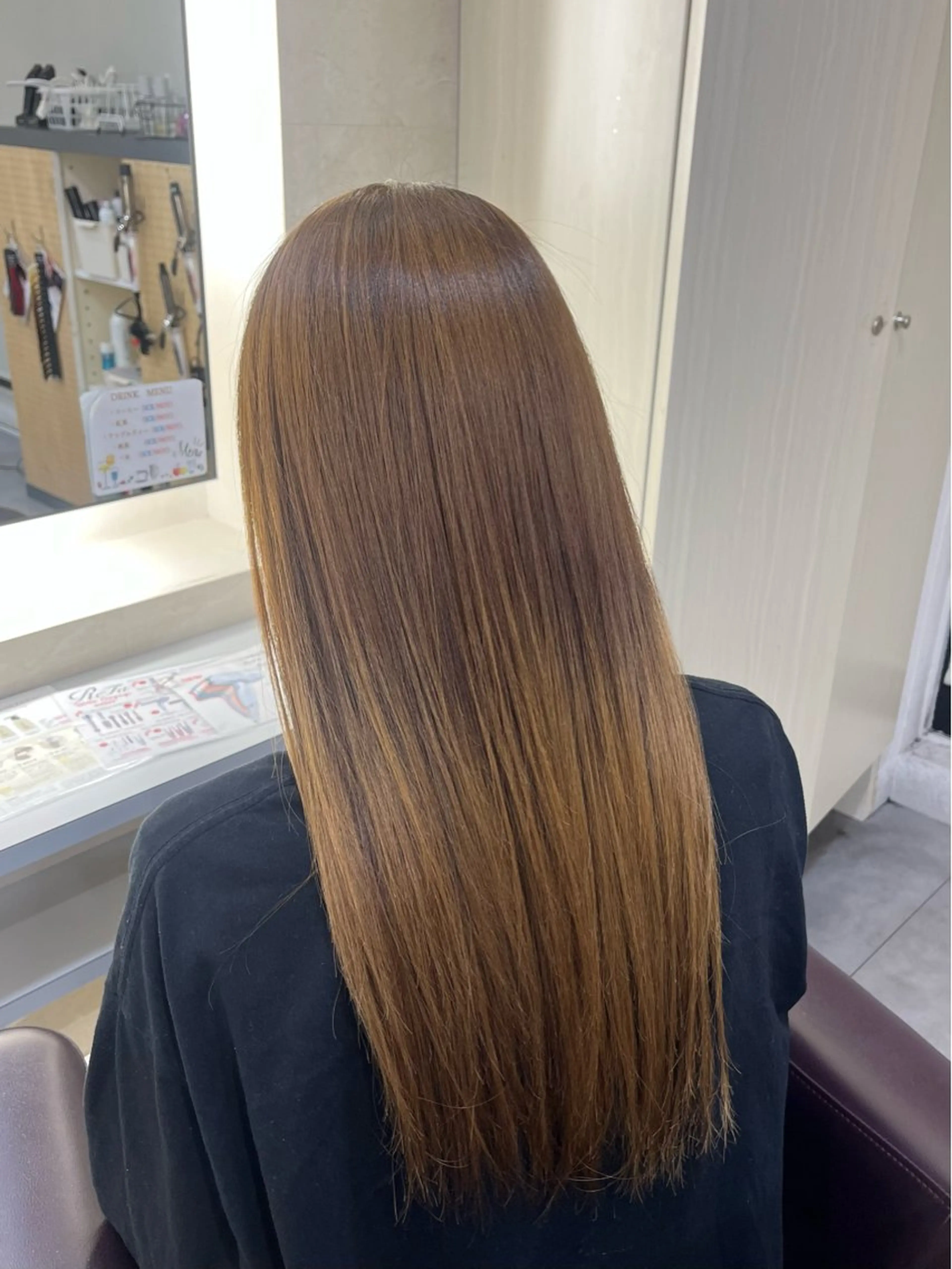 ロング ヘアカラー 澤田 萌生のヘアスタイル