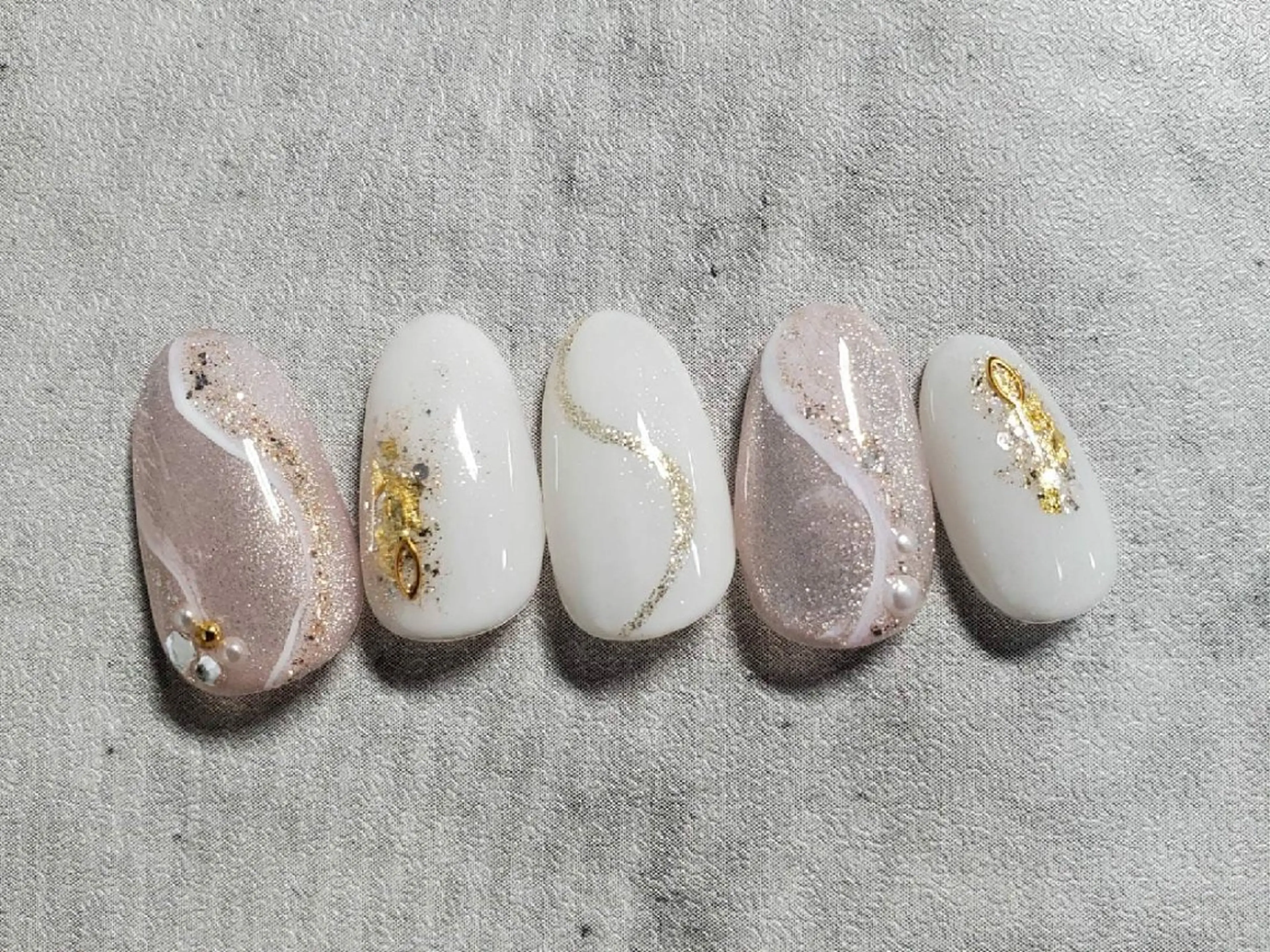 ネイル JULIE NAILのネイルデザイン