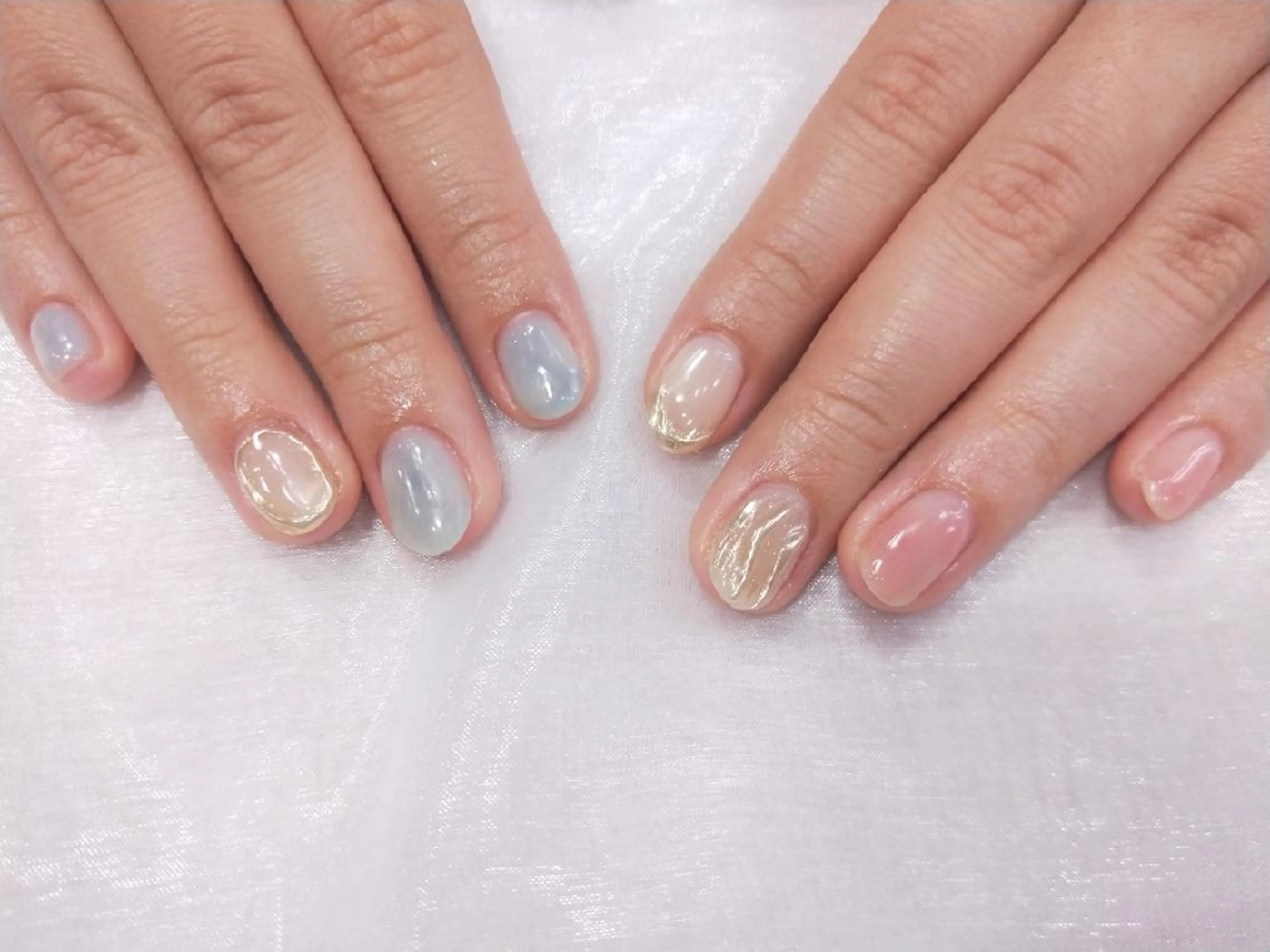 ネイル ハンドネイル ハンドケア R'well所属・はばすみれ🎀ﾈｲﾙ 光ﾌｪｲｼｬﾙ ﾍｱのネイルデザイン