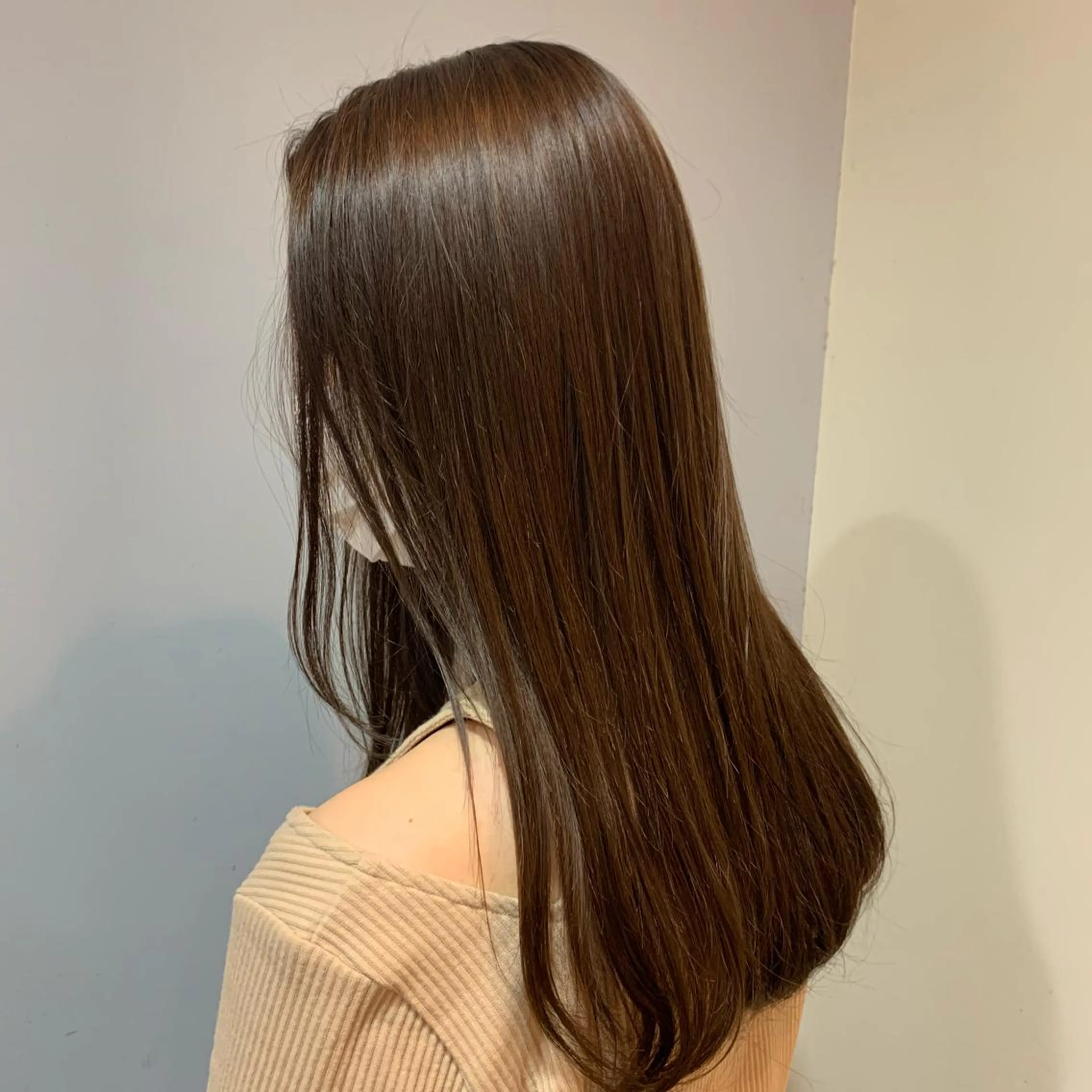 カラー 齊藤 来美のヘアスタイル