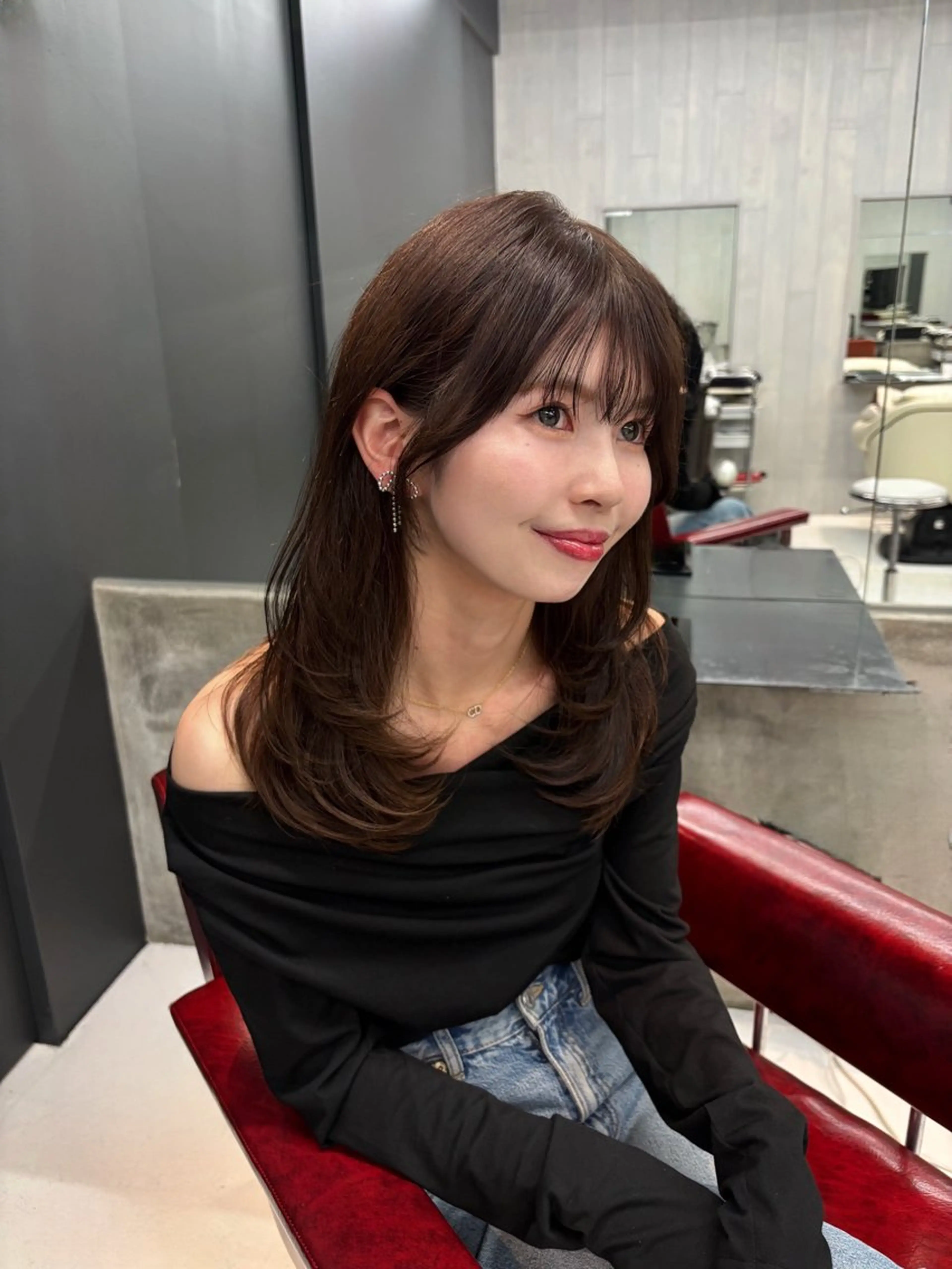 セミロング レイヤーカット 細井 友貴のヘアスタイル
