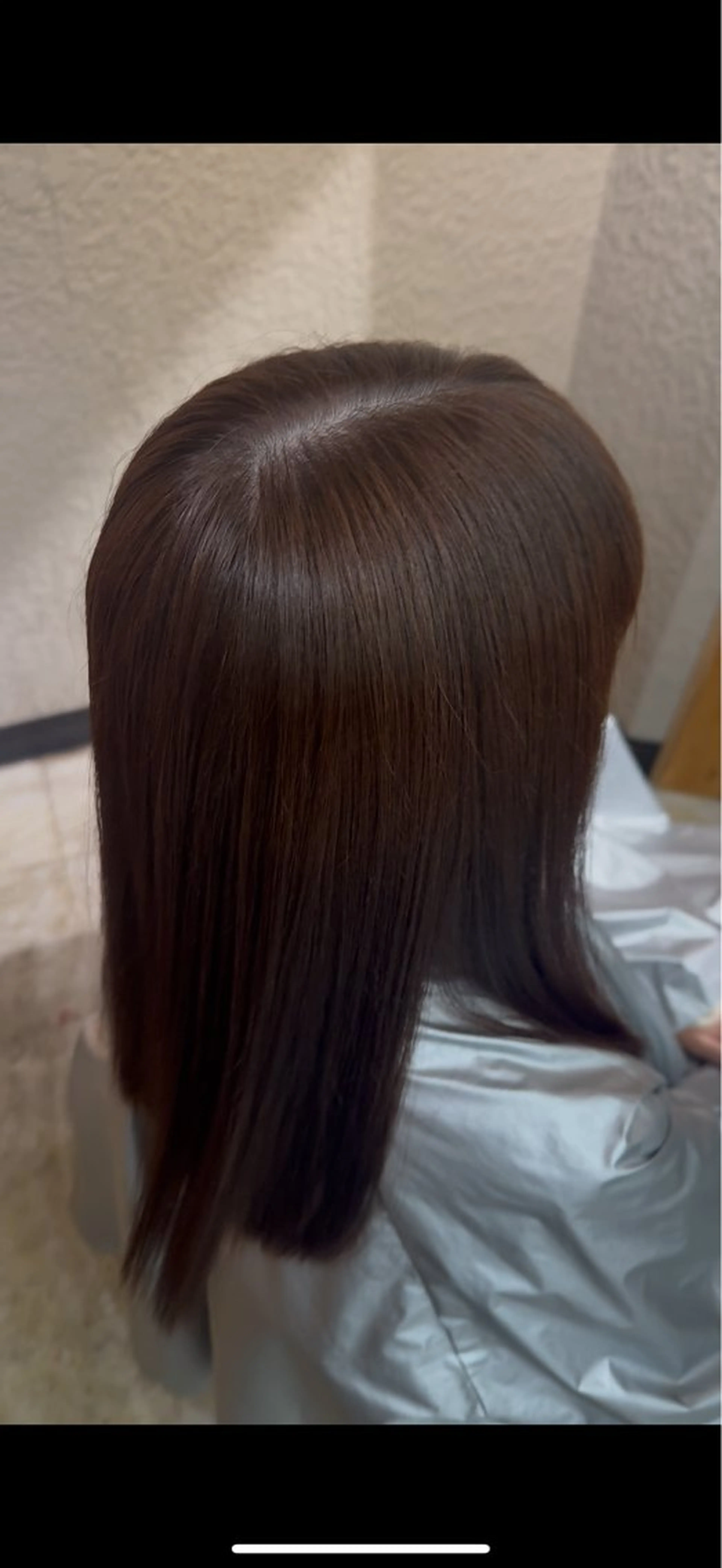 カラー ニシオ ミユのヘアスタイル